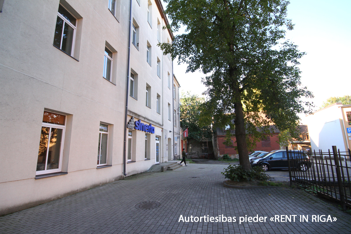 Pārdod dzīvokli, Lāčplēša iela iela 87E - Attēls 1