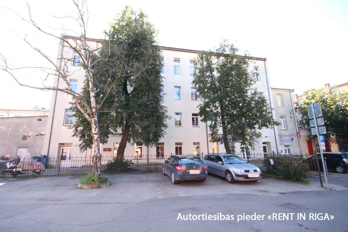Pārdod dzīvokli, Lāčplēša iela iela 87E - Attēls 1