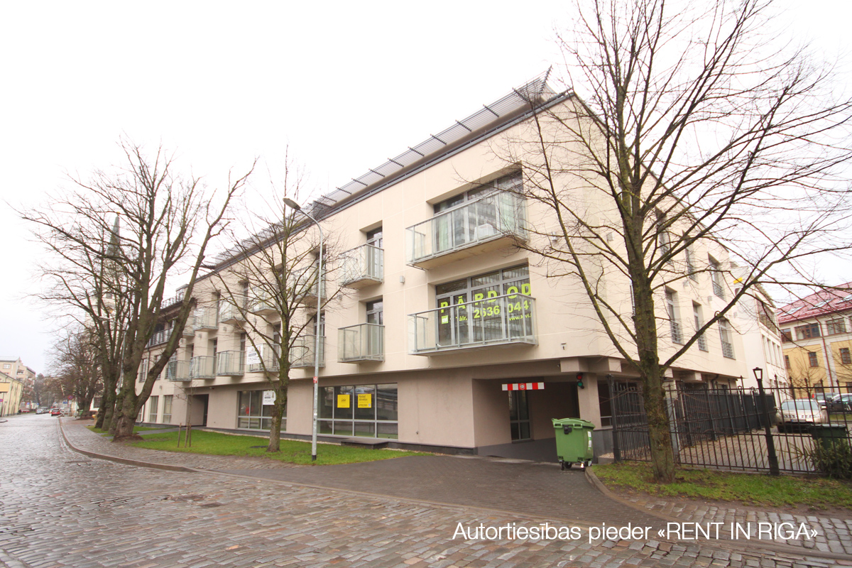 Pārdod dzīvokli, Citadeles iela 6 - Attēls 1