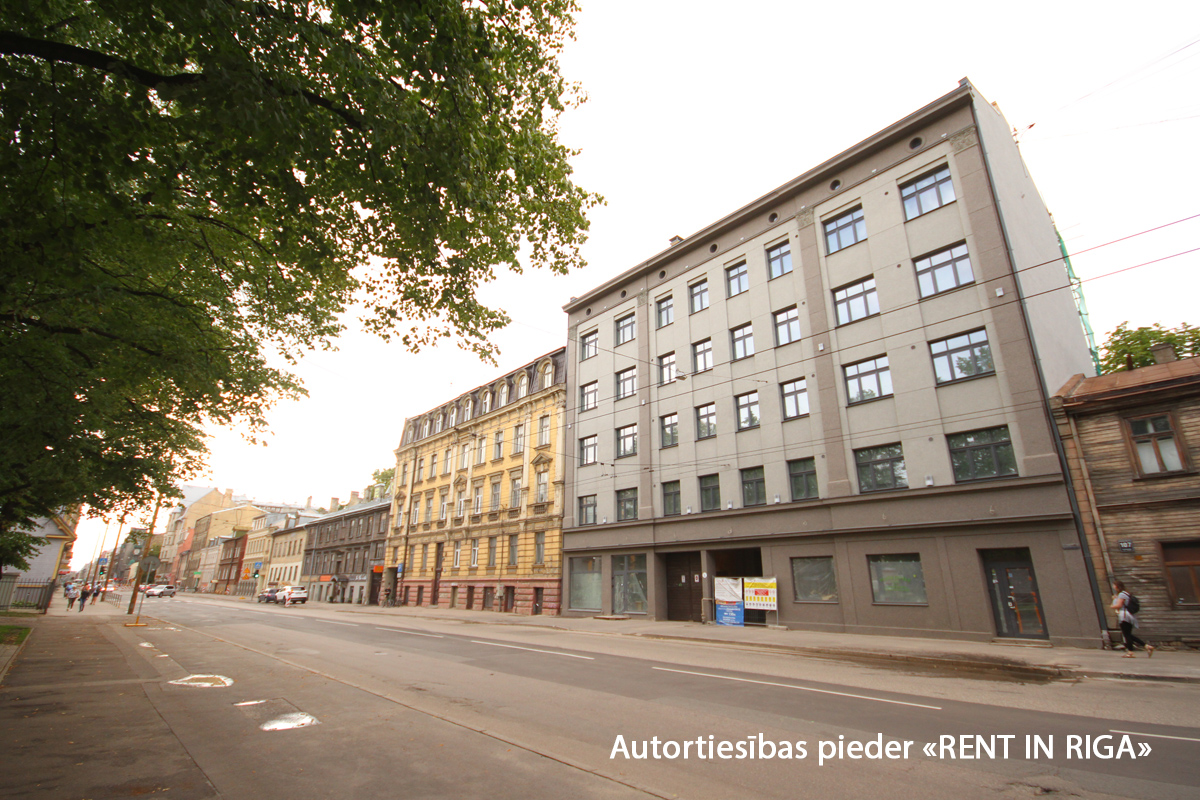 Pārdod dzīvokli, Čaka iela 105 - Attēls 1