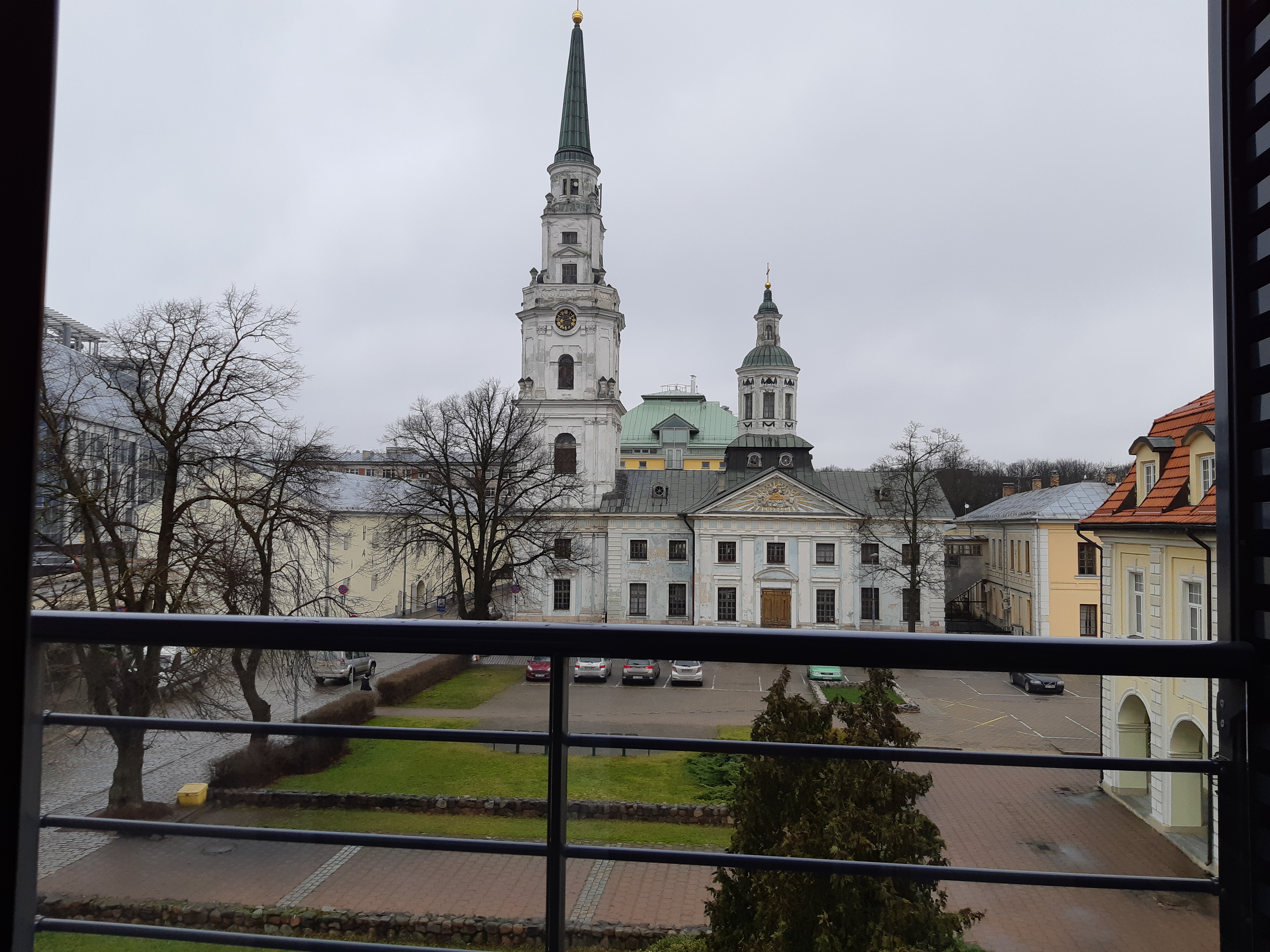 Pārdod dzīvokli, Citadeles iela 6 - Attēls 1
