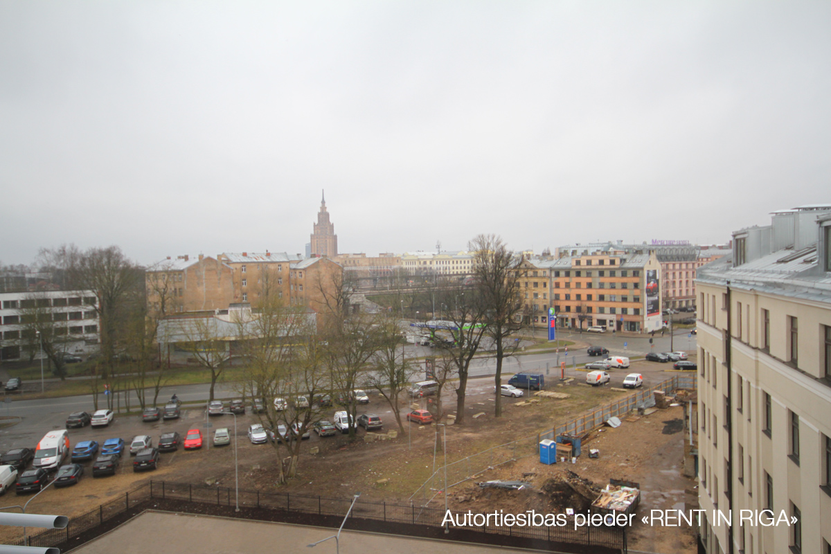 Pārdod dzīvokli, E.Birznieka Upīša iela 10A - Attēls 1