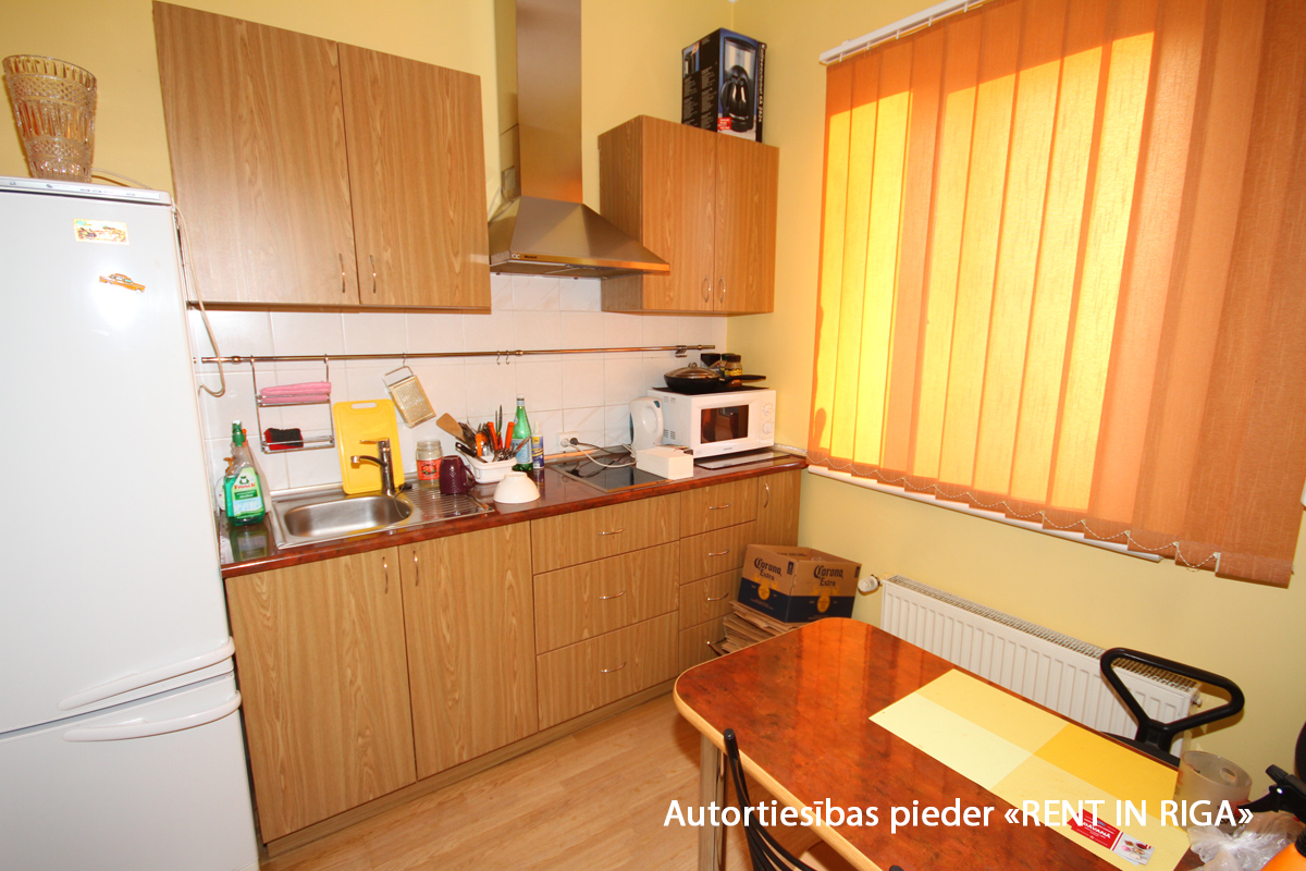 Pārdod noliktavu, Ventspils iela - Attēls 1