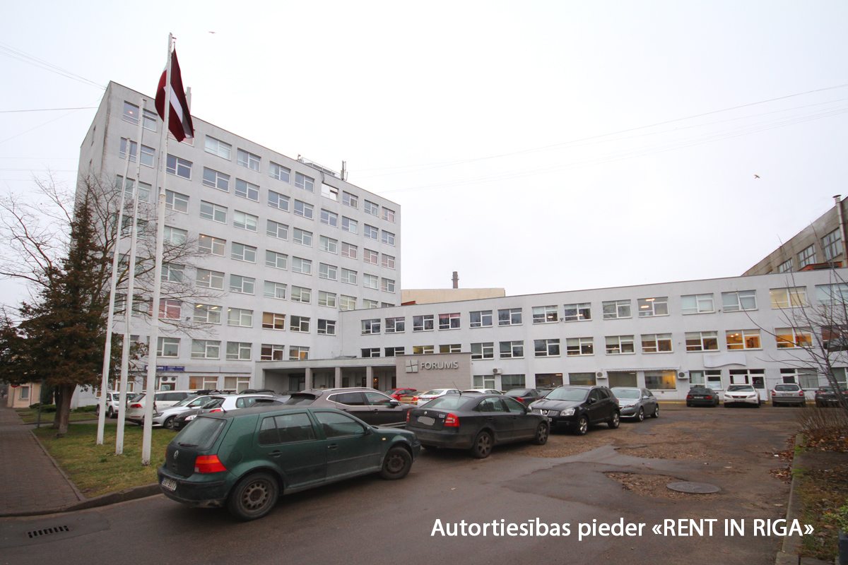Iznomā biroju, iela