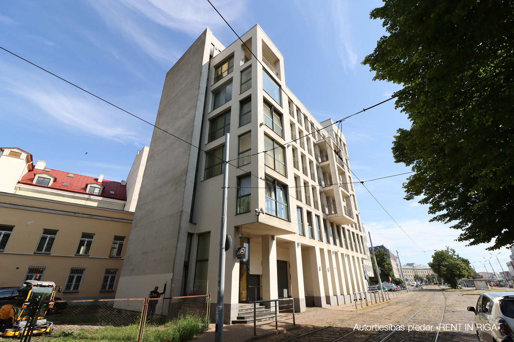 Pārdod dzīvokli, 13. janvāra iela 21 - Attēls 1