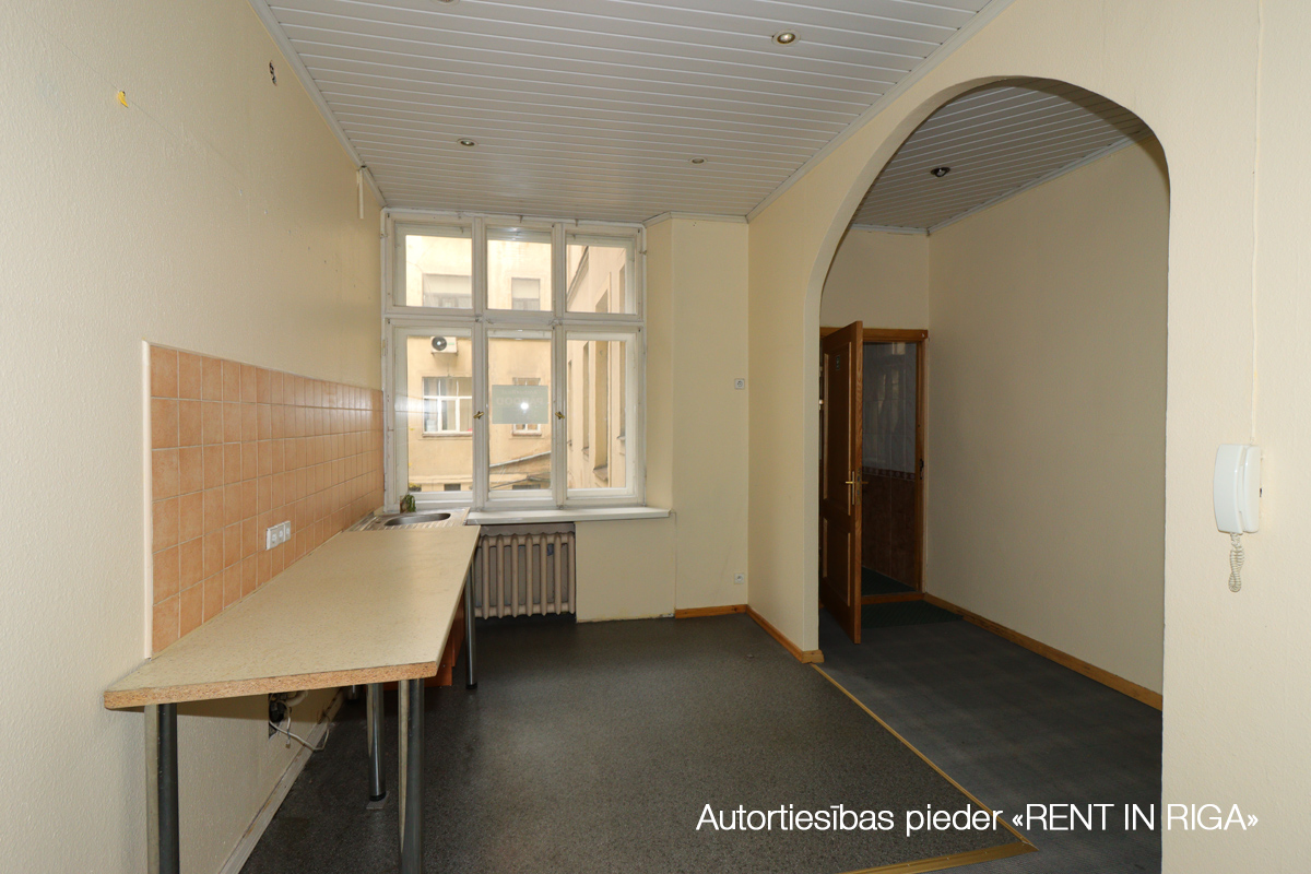 Pārdod dzīvokli, Brīvības iela 103 - Attēls 1
