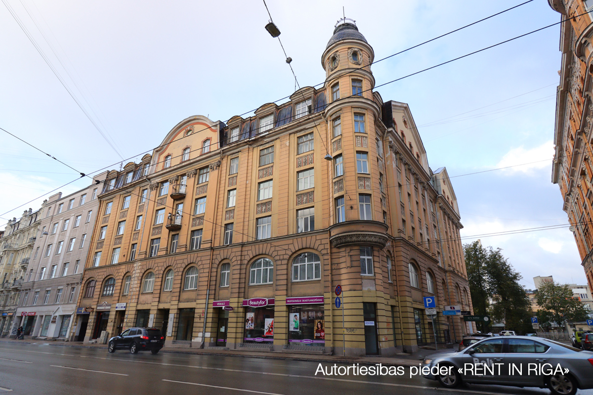Pārdod dzīvokli, Brīvības iela 103 - Attēls 1