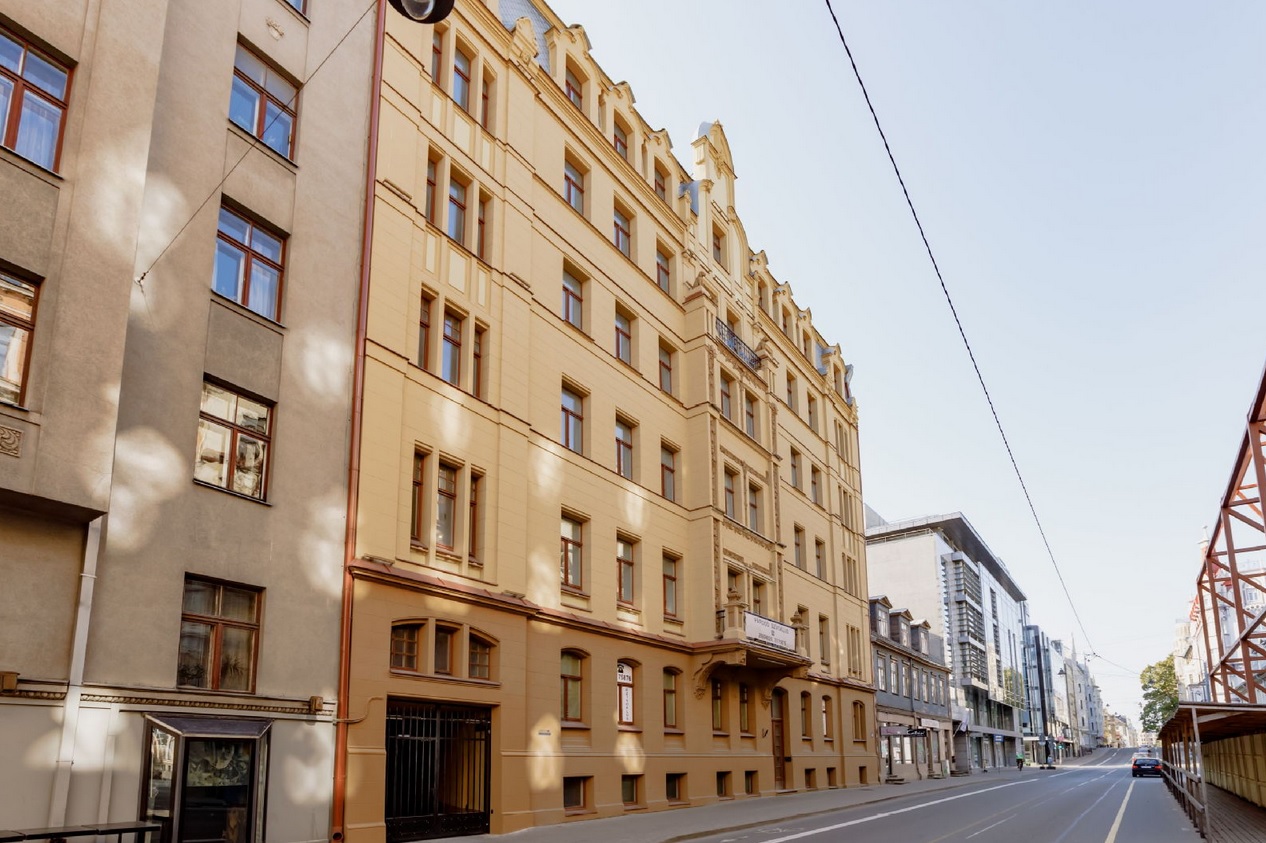 Pārdod dzīvokli, Lāčplēša iela 24 - Attēls 1