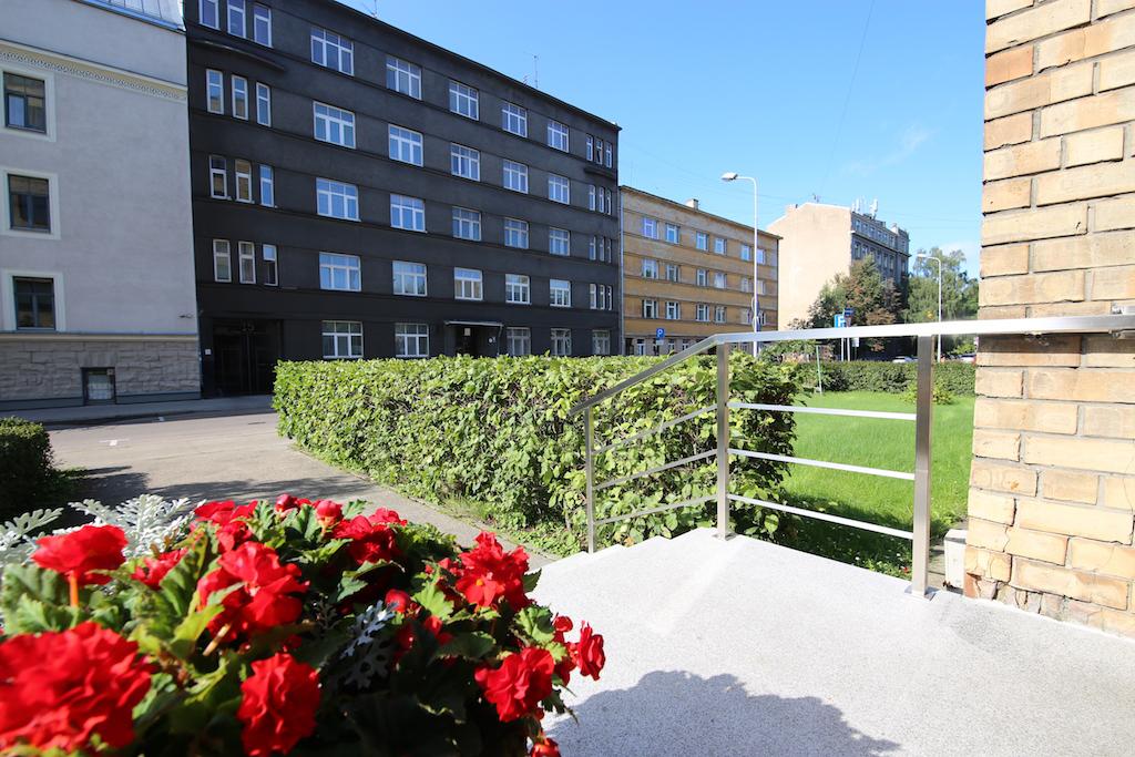 Pārdod dzīvokli, Rūpniecības iela 22 - Attēls 1