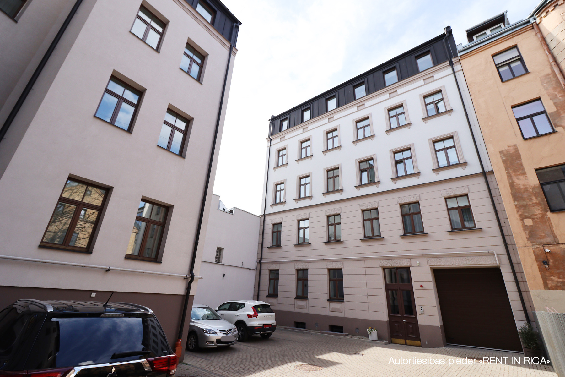Apartment for sale, Dzirnavu street 6 - Image 1