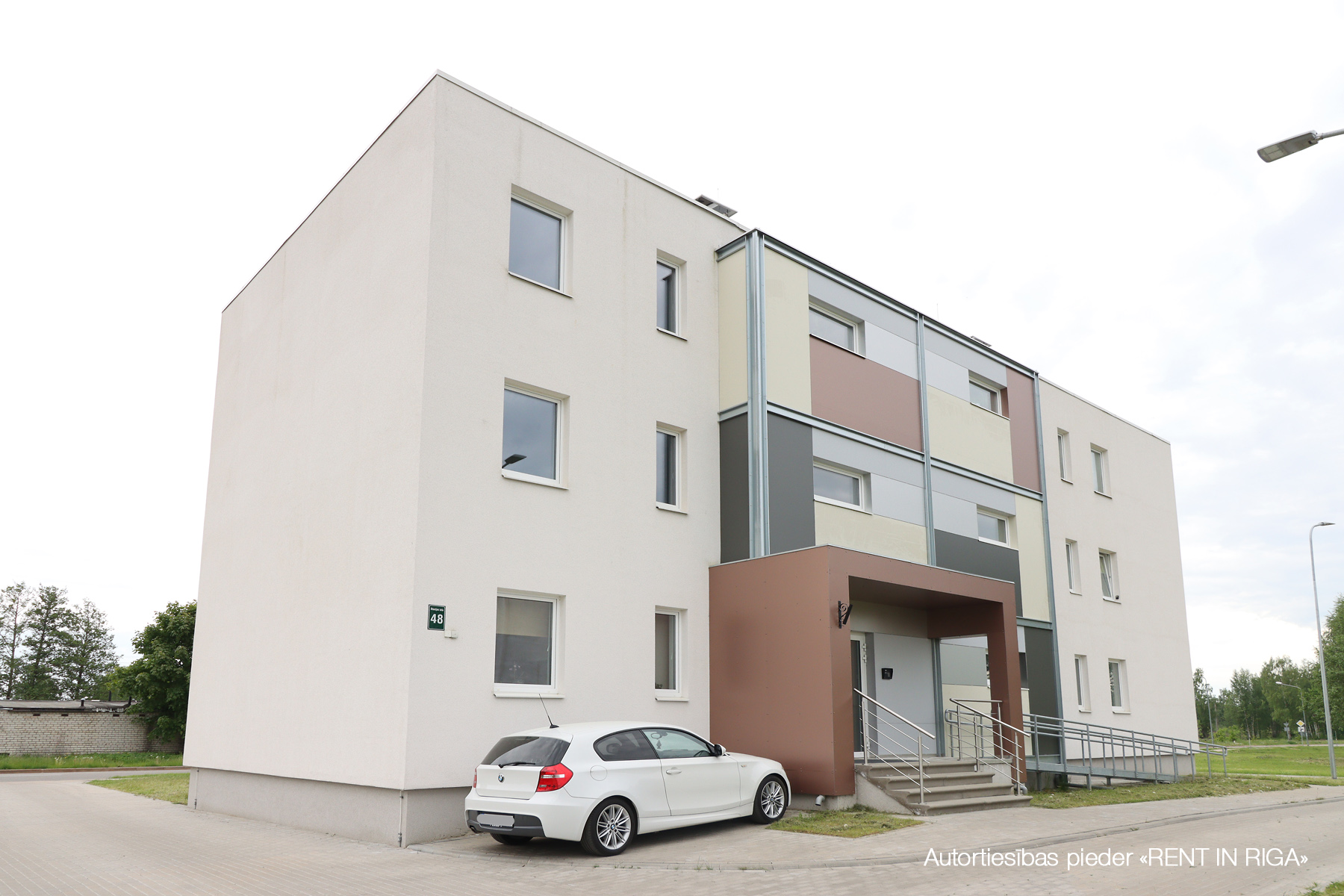 Pārdod dzīvokli, Stacijas iela 48 - Attēls 1