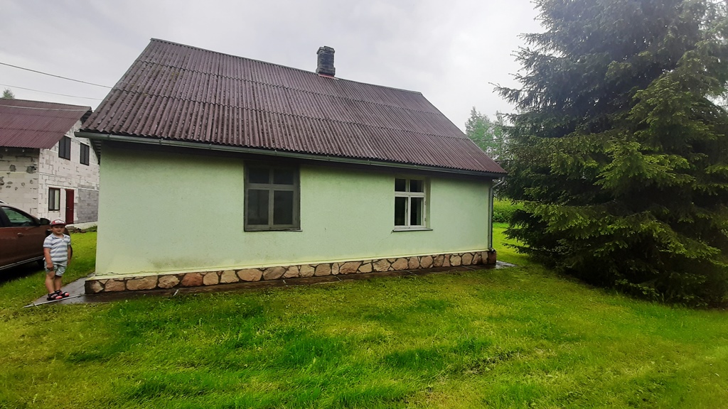 Pārdod māju, Celmiņi - Attēls 1