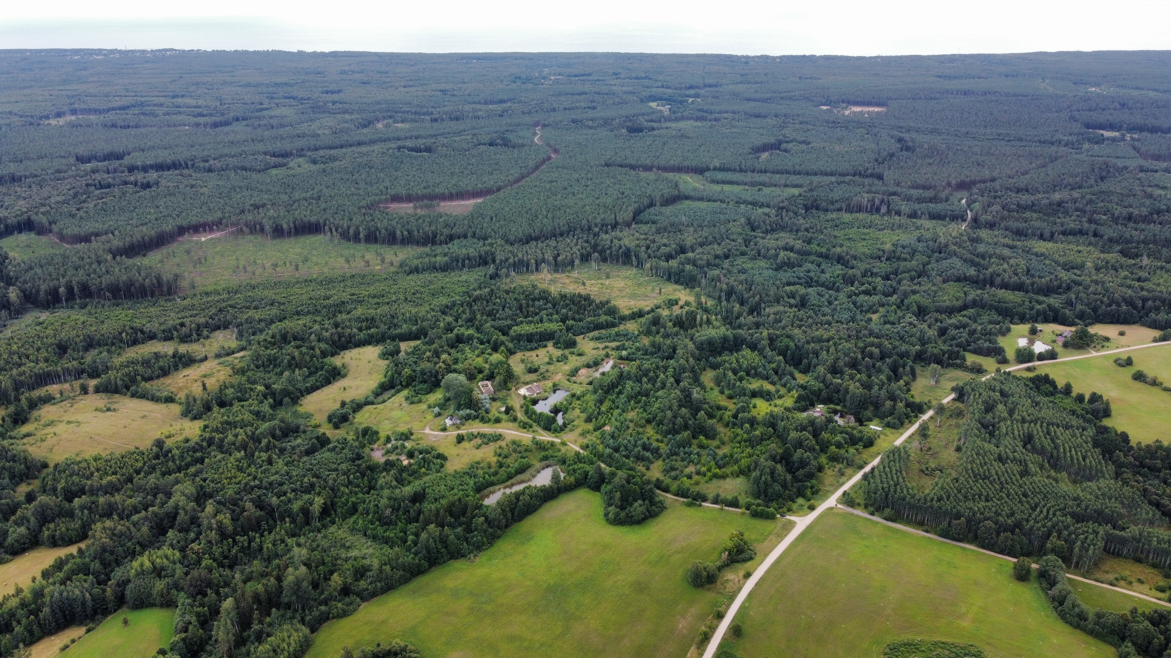 Pārdod māju, Kalēji - Attēls 1