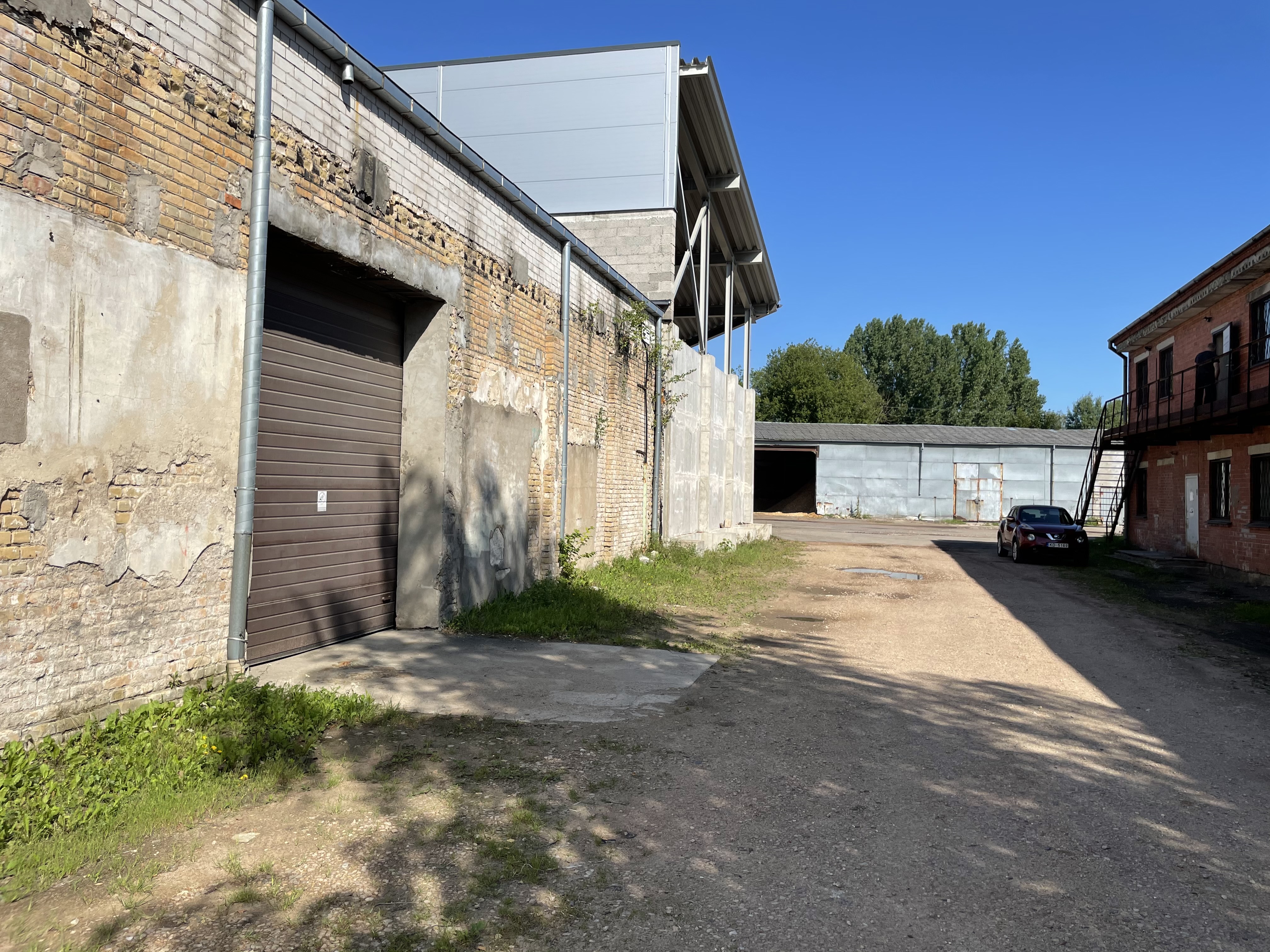 Iznomā noliktavu, Brīvības iela - Attēls 1