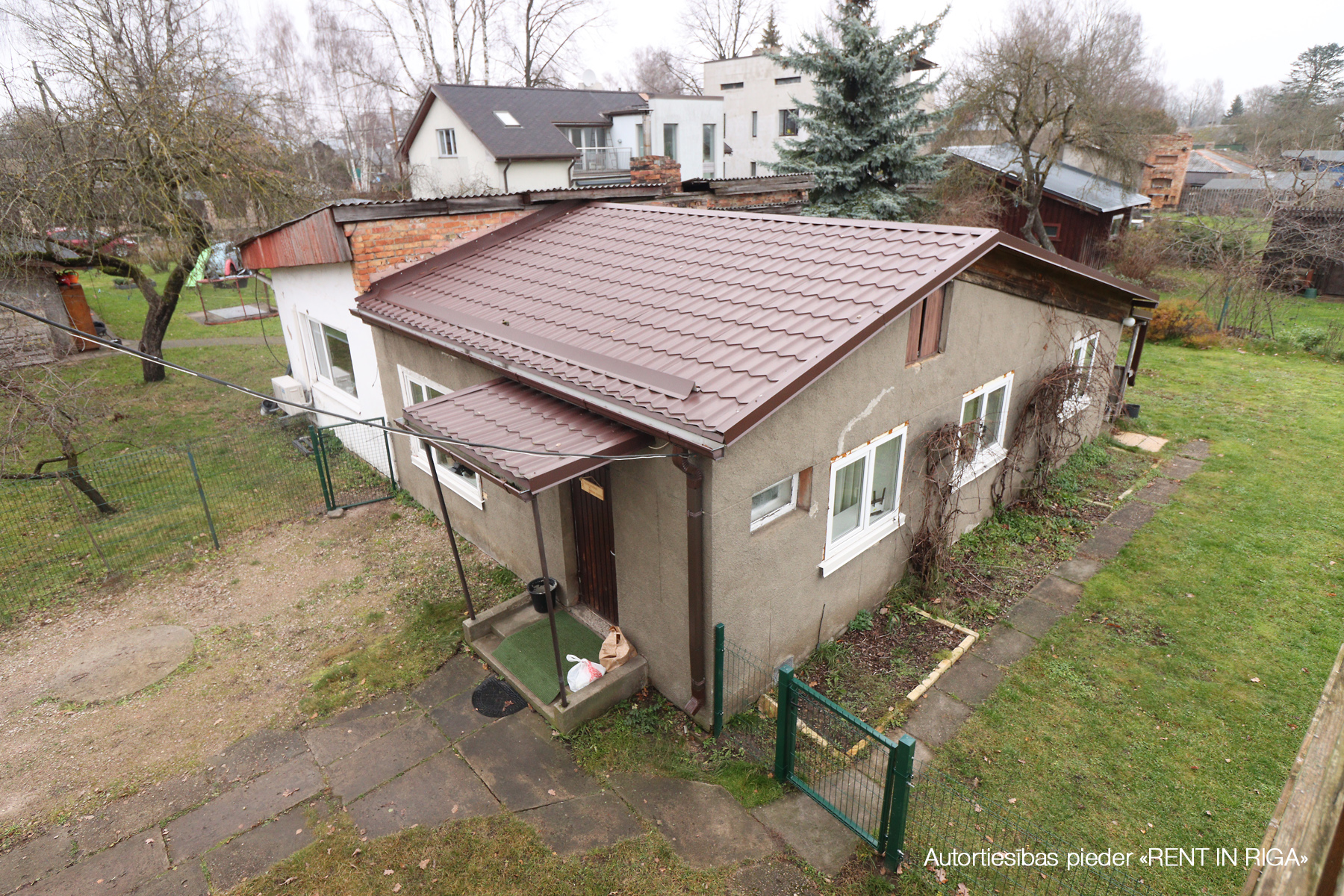 Pārdod māju, Upesgrīvas iela - Attēls 1