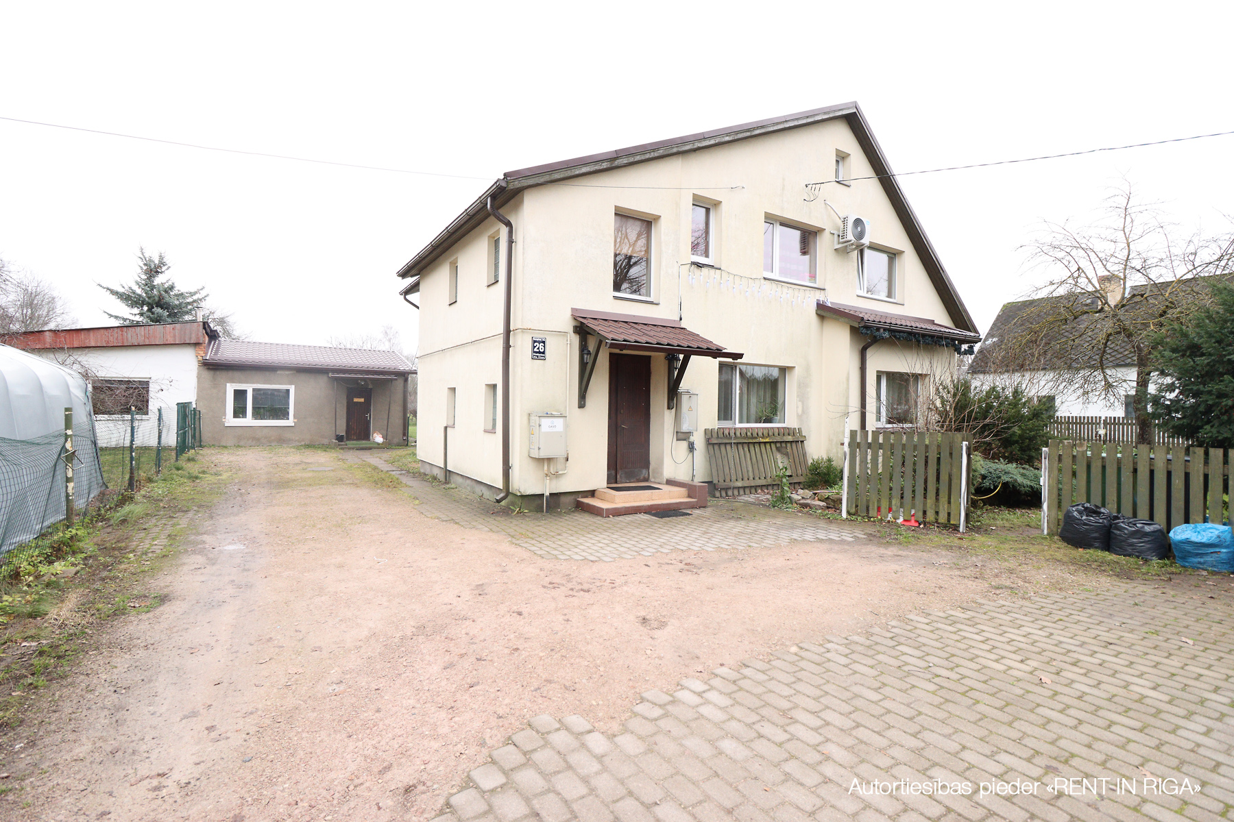 Pārdod māju, Upesgrīvas iela - Attēls 1