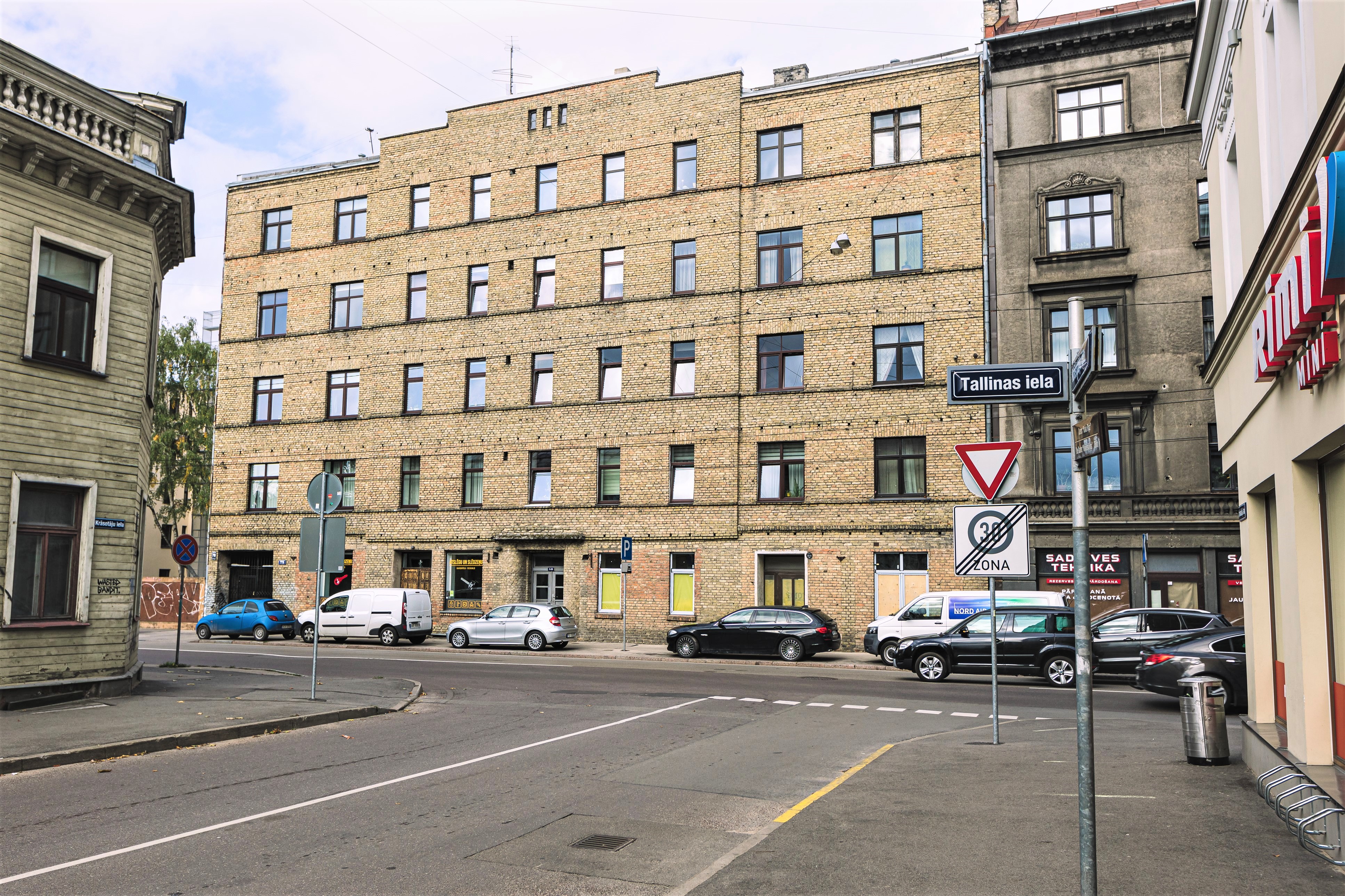 Pārdod dzīvokli, Tallinas iela 79 - Attēls 1