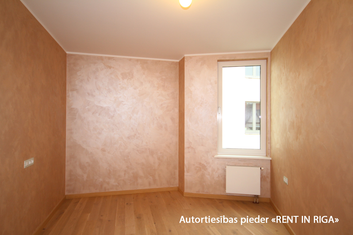 Pārdod dzīvokli, Strēlnieku iela 7 - Attēls 1