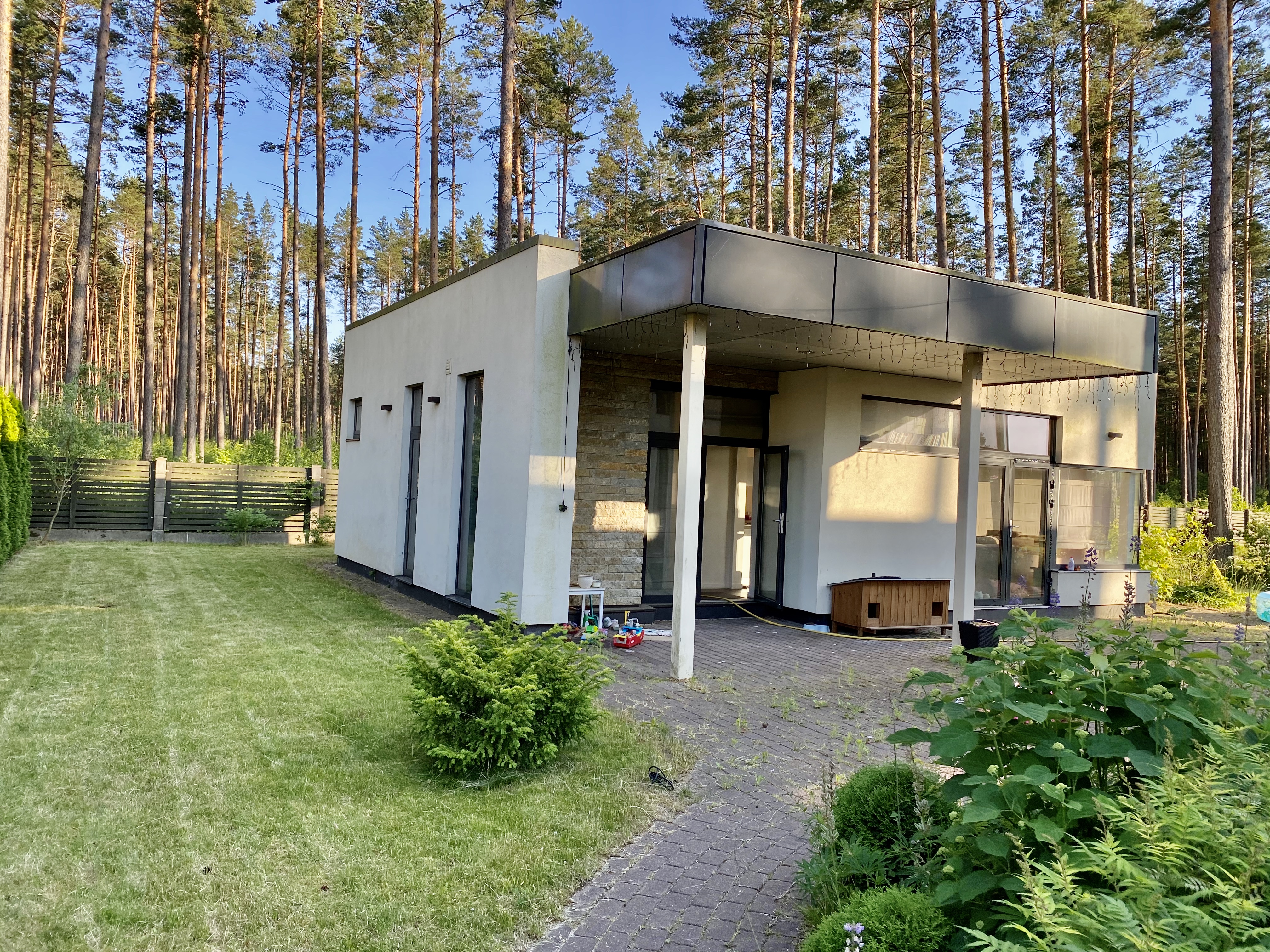 Pārdod māju, Piekūnu iela - Attēls 1
