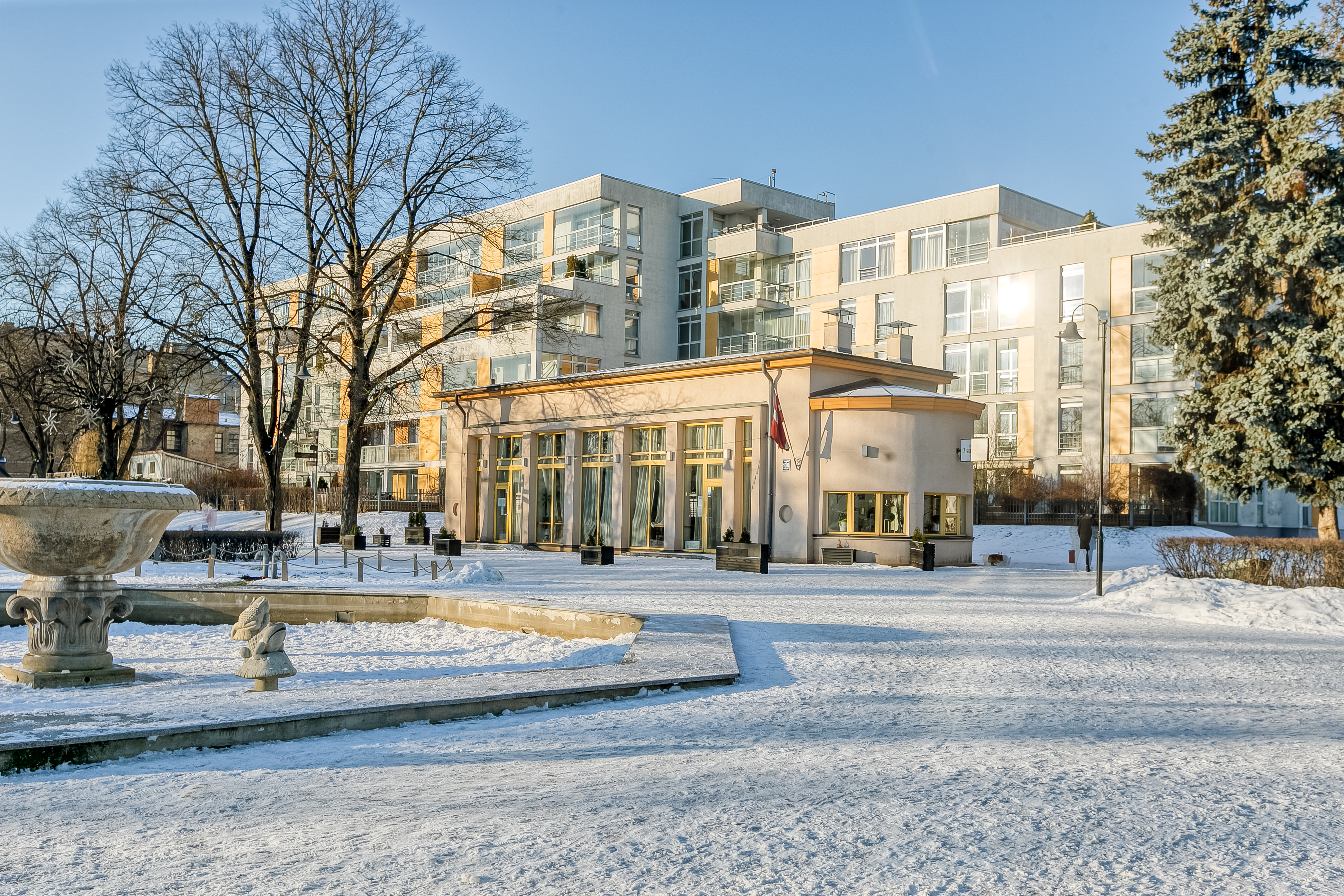 Pārdod dzīvokli, Čaka iela iela 96 - Attēls 1
