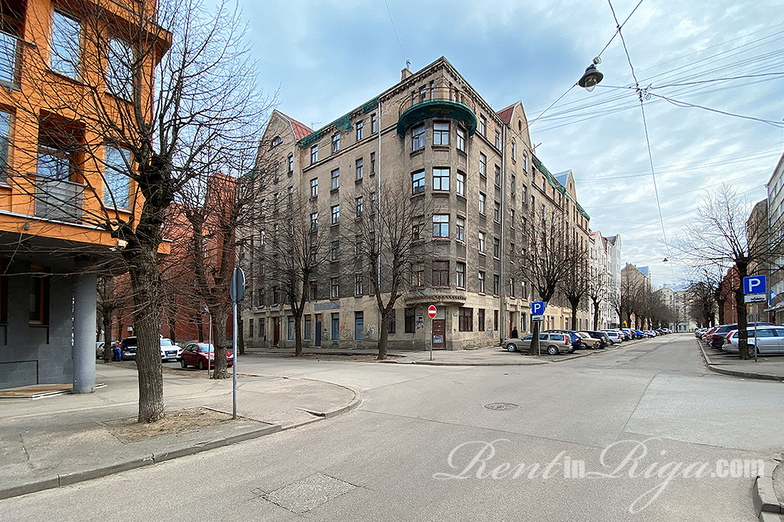 Pārdod dzīvokli, Zvaigžņu iela 24 - Attēls 1