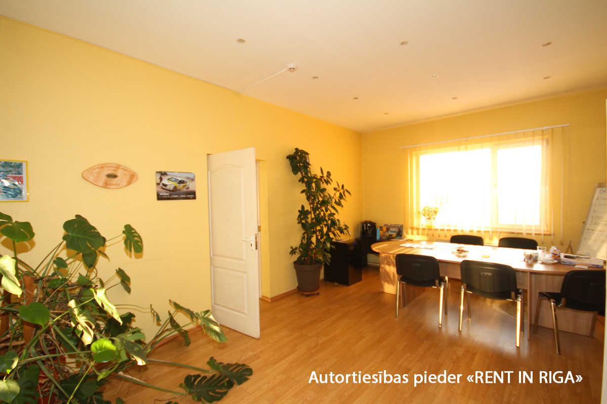 Pārdod namīpašumu, Ventspils iela - Attēls 1