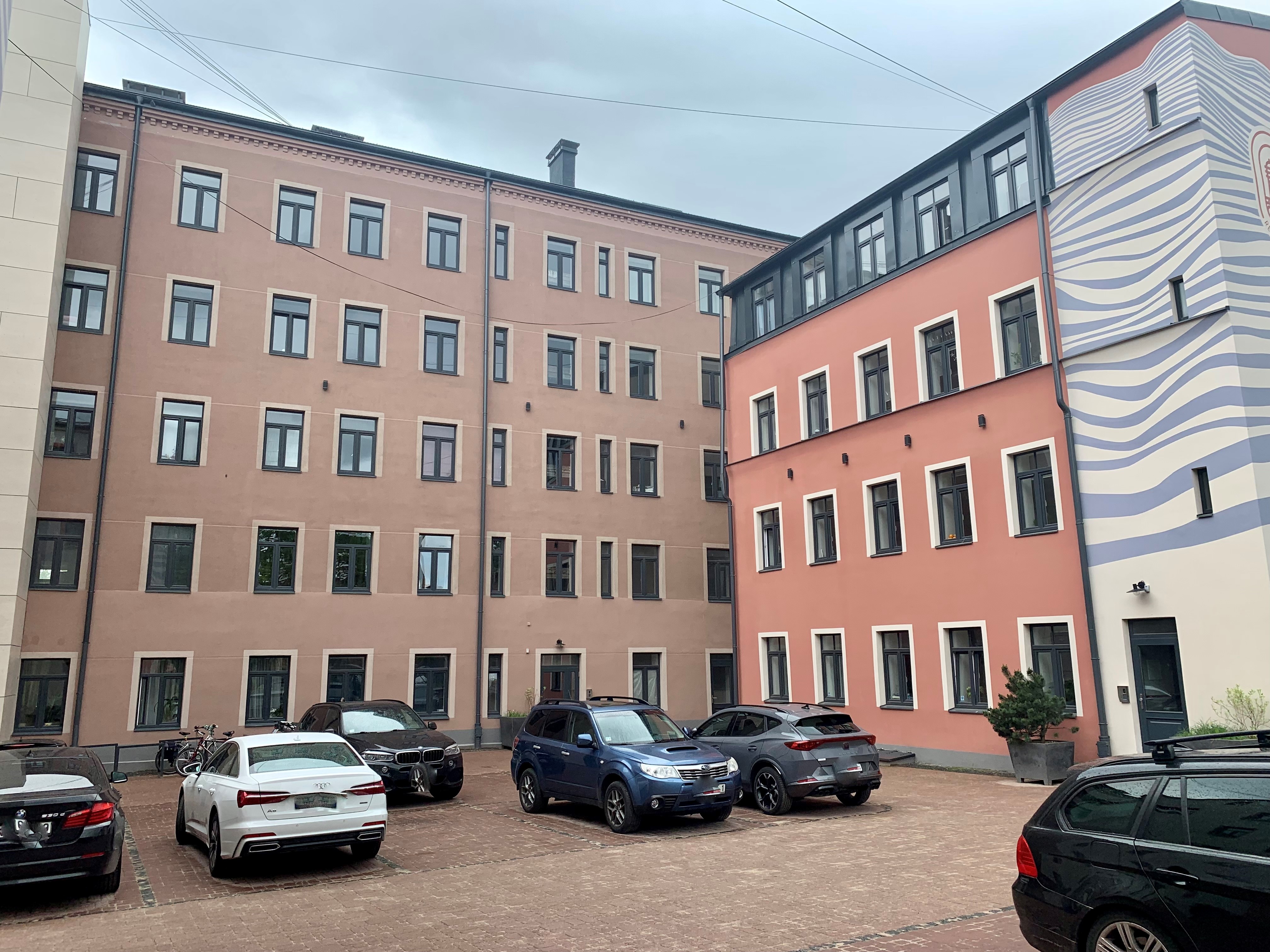 Pārdod dzīvokli, Maskavas iela 48a - Attēls 1
