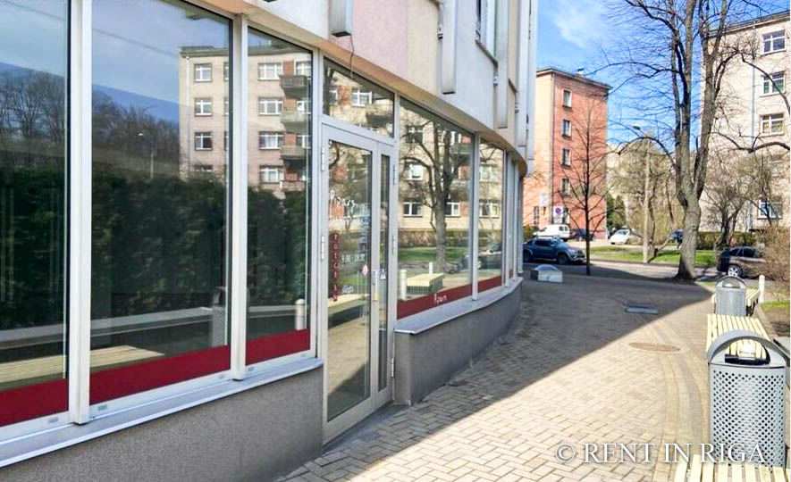 Pārdod tirdzniecības telpas, Republikas laukums iela - Attēls 1