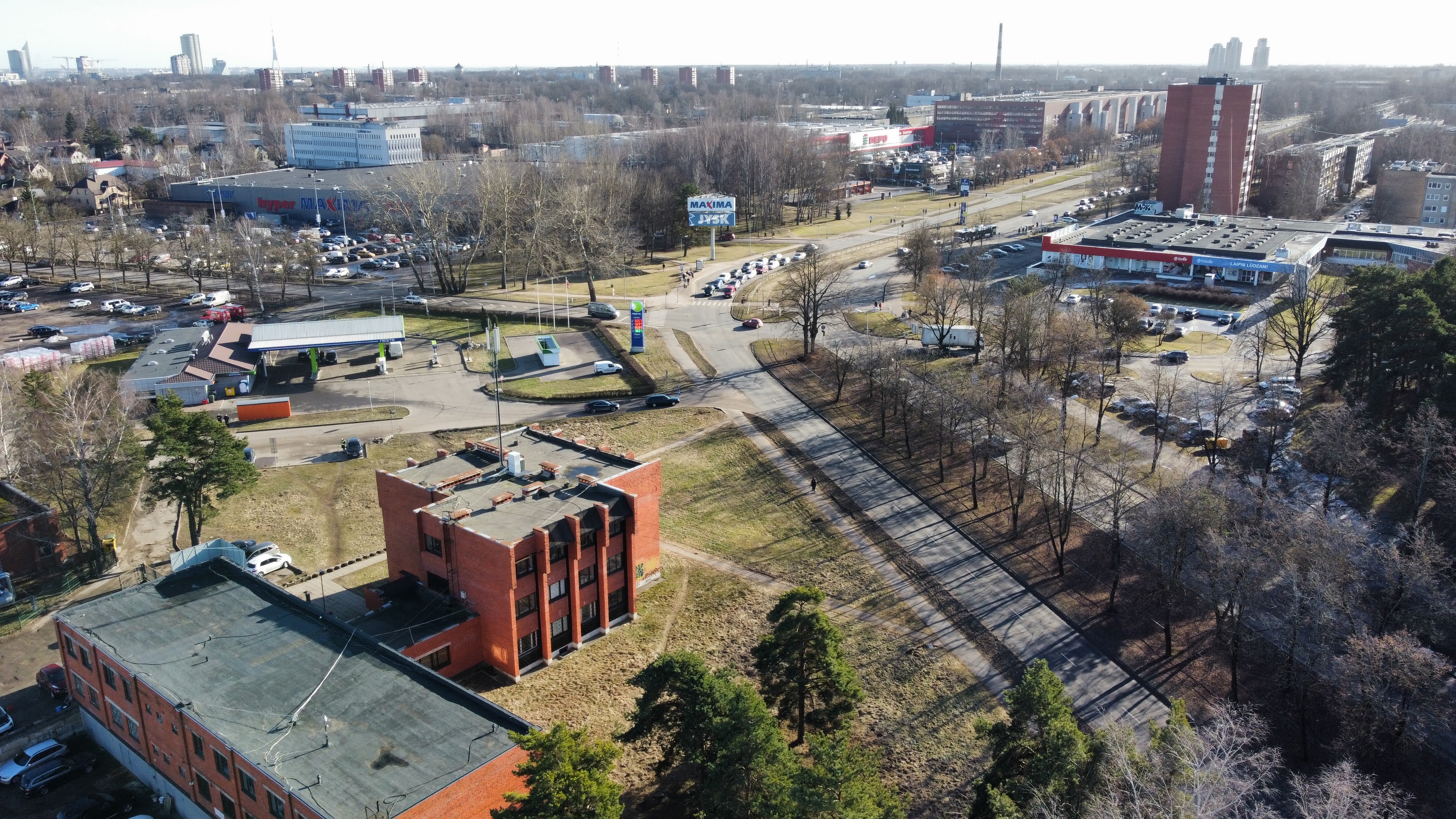 Investment property, Kurzemes prospekts street - Image 1