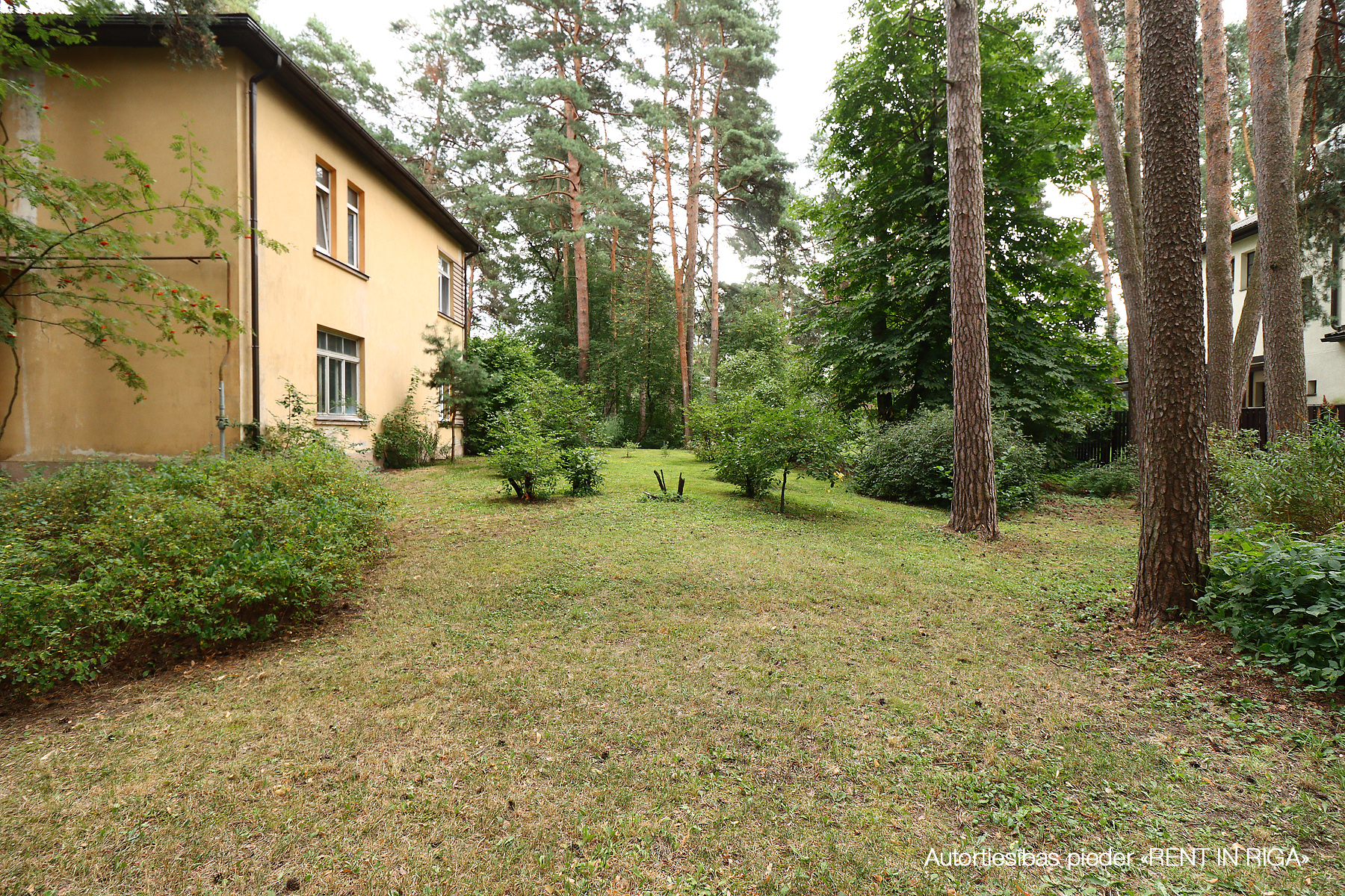 Pārdod māju, Poruka iela - Attēls 1