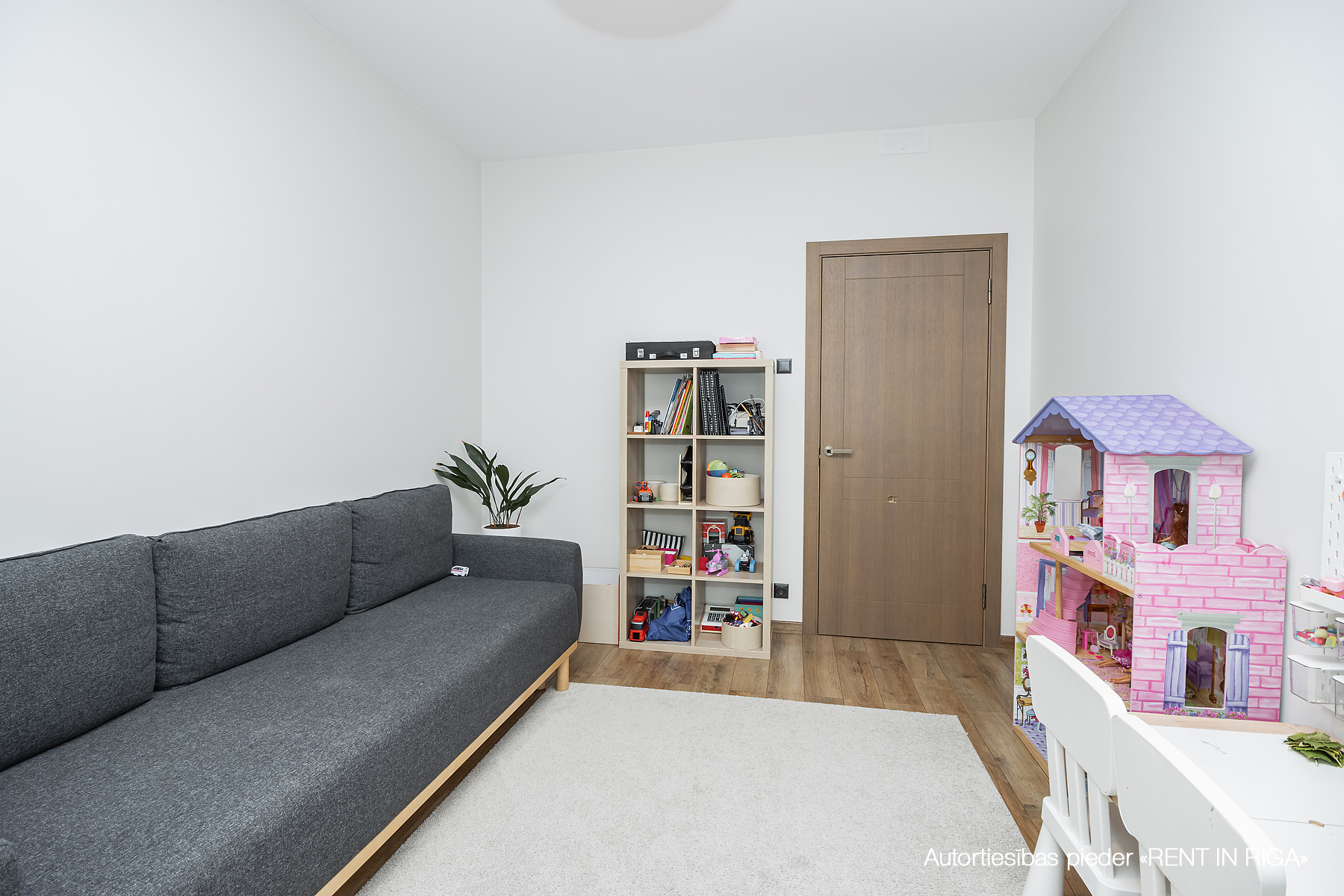 Pārdod māju, Mergupes iela - Attēls 1