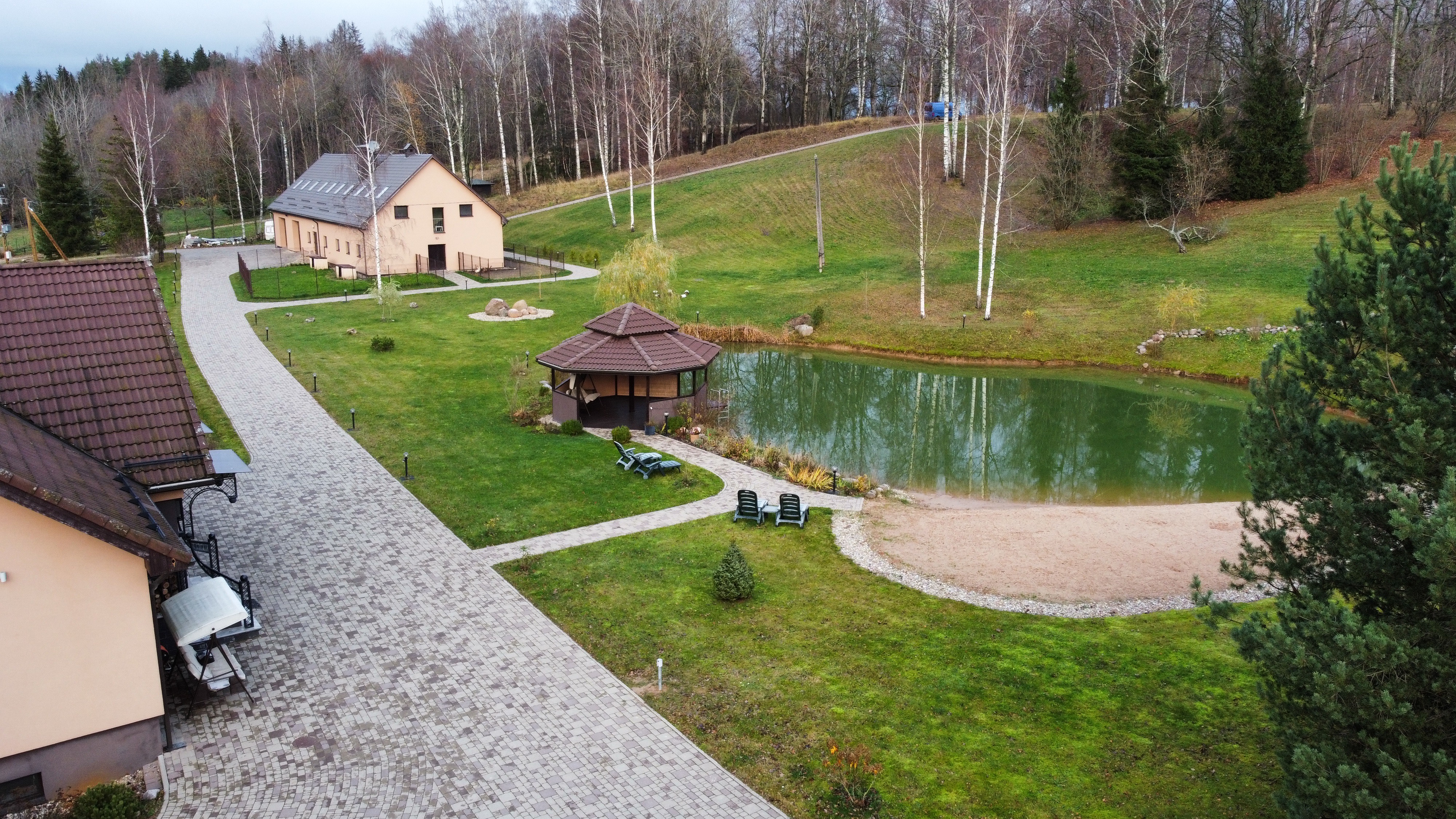 Pārdod māju, Pakalnes - Attēls 1