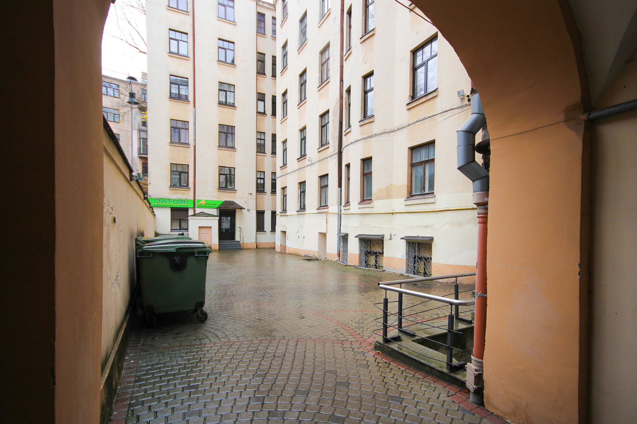 Pārdod biroju, Bruņinieku iela - Attēls 1