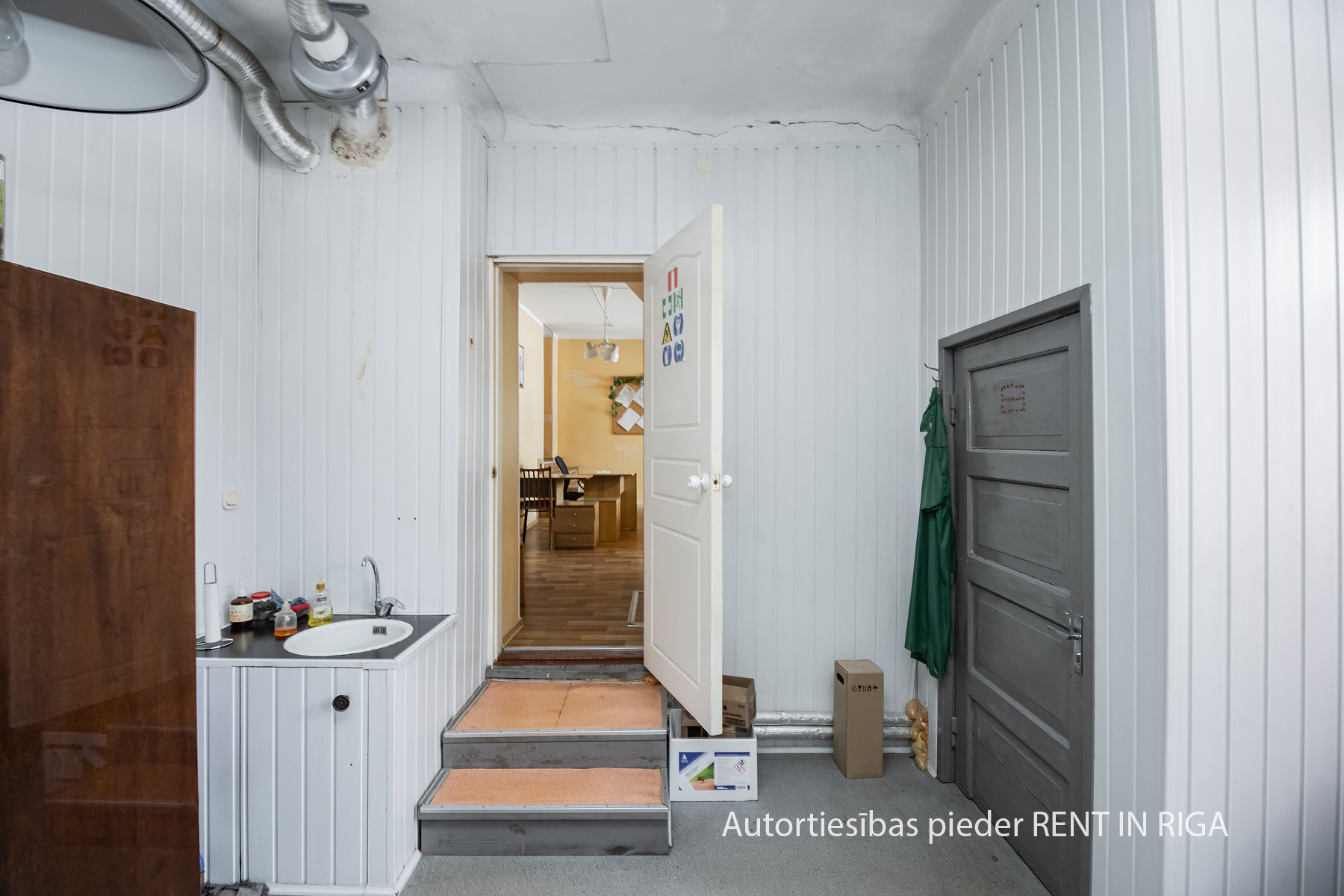 Pārdod namīpašumu, Maskavas iela - Attēls 1