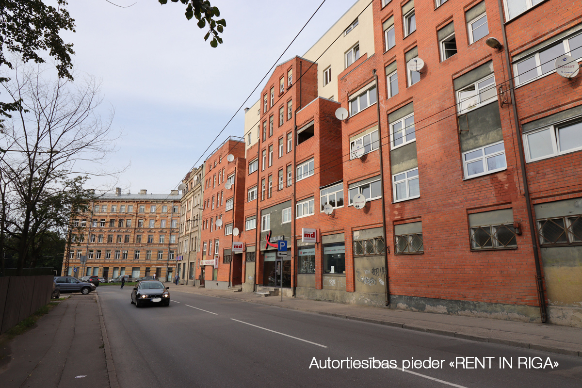 Pārdod tirdzniecības telpas, Firsa Sadovņikova iela - Attēls 1