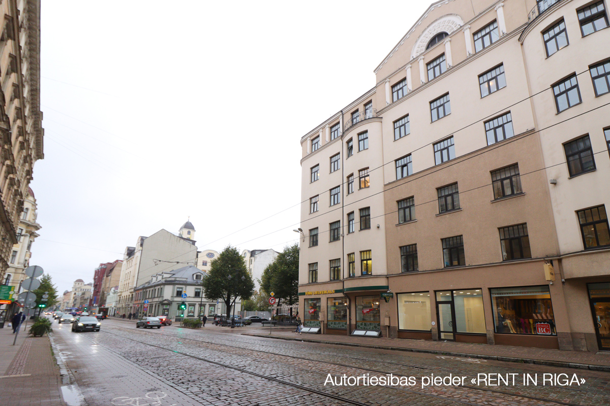 Iznomā tirdzniecības telpas, Krišjāņa Barona iela - Attēls 1