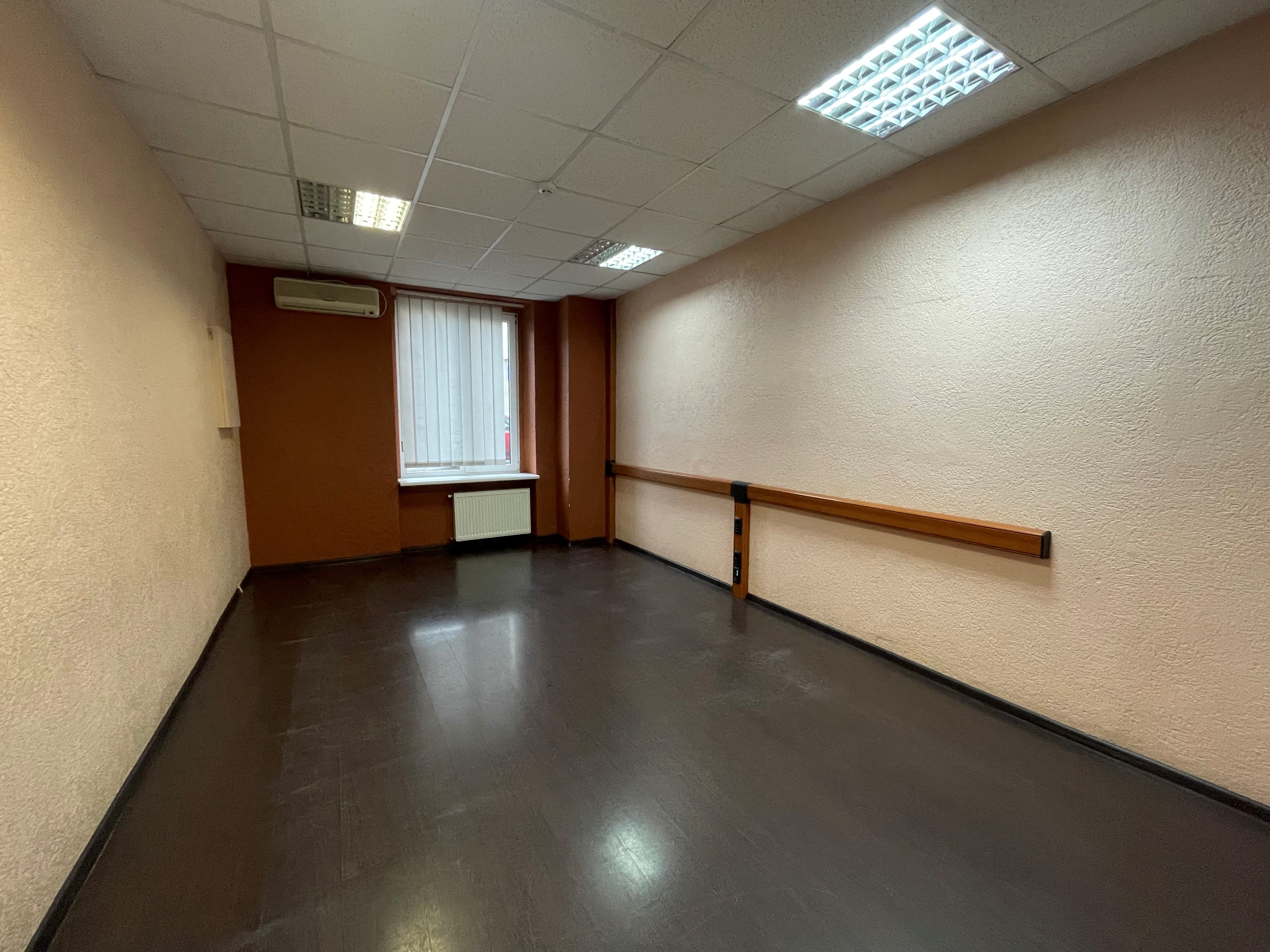 Iznomā tirdzniecības telpas, Krišjāņa Barona iela - Attēls 1