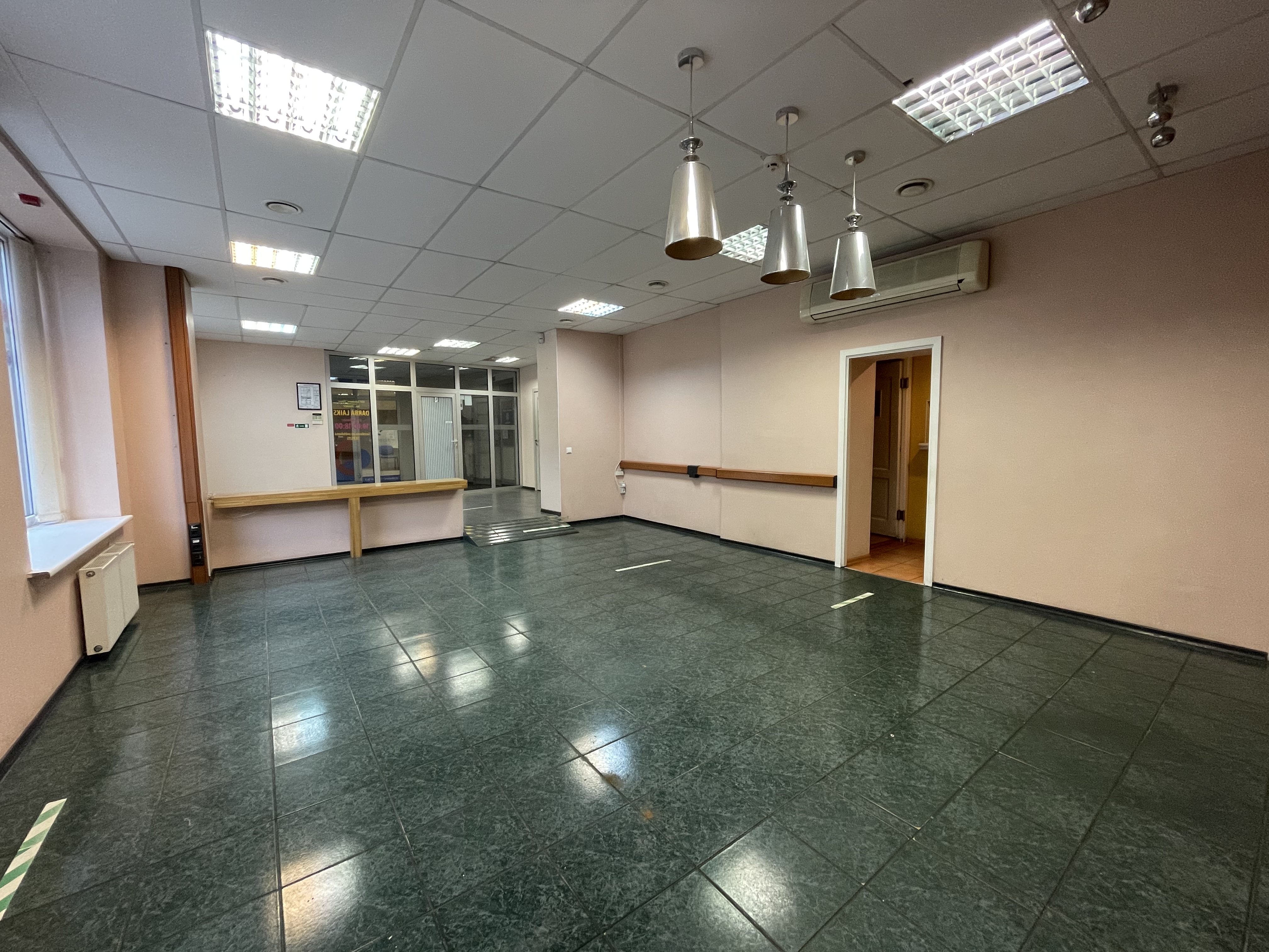 Iznomā tirdzniecības telpas, Krišjāņa Barona iela - Attēls 1