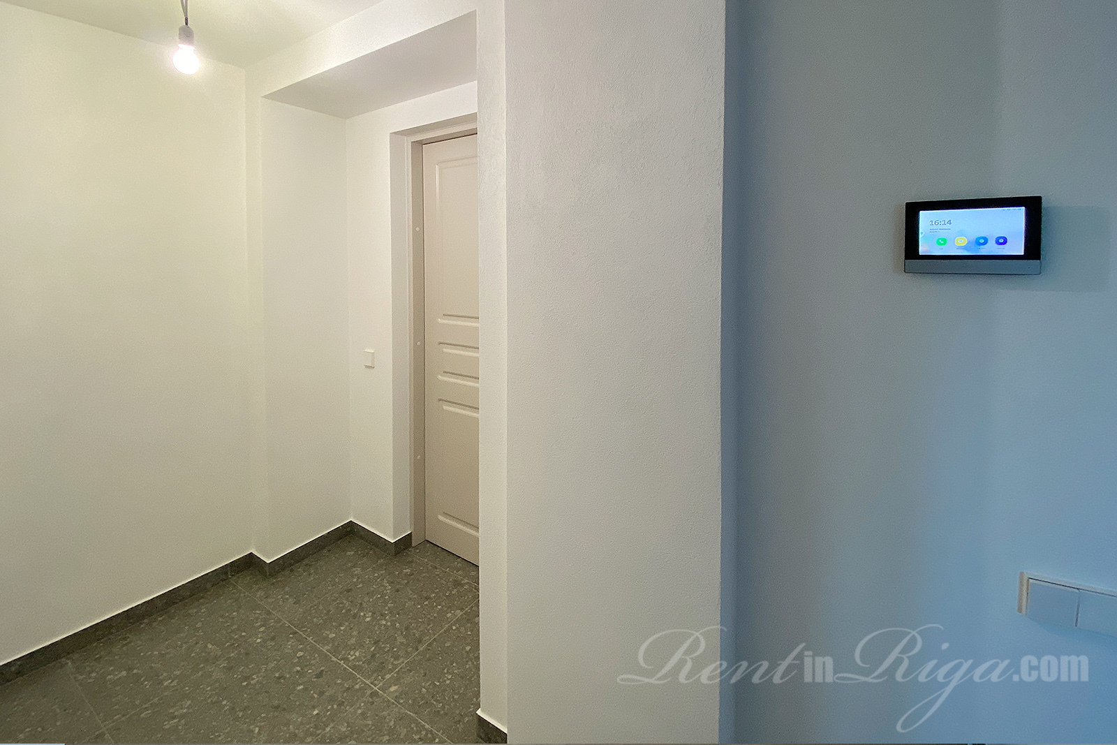 Pārdod dzīvokli, Kuģu iela 13 - Attēls 1