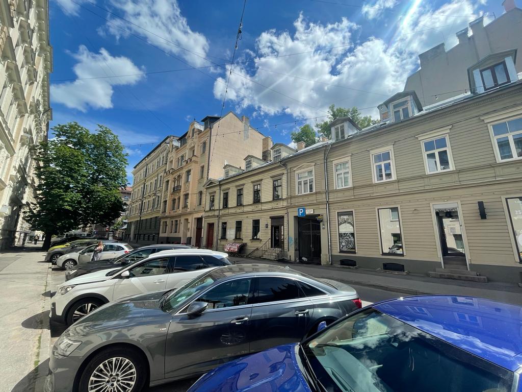 Iznomā tirdzniecības telpas, Baznīcas iela - Attēls 1