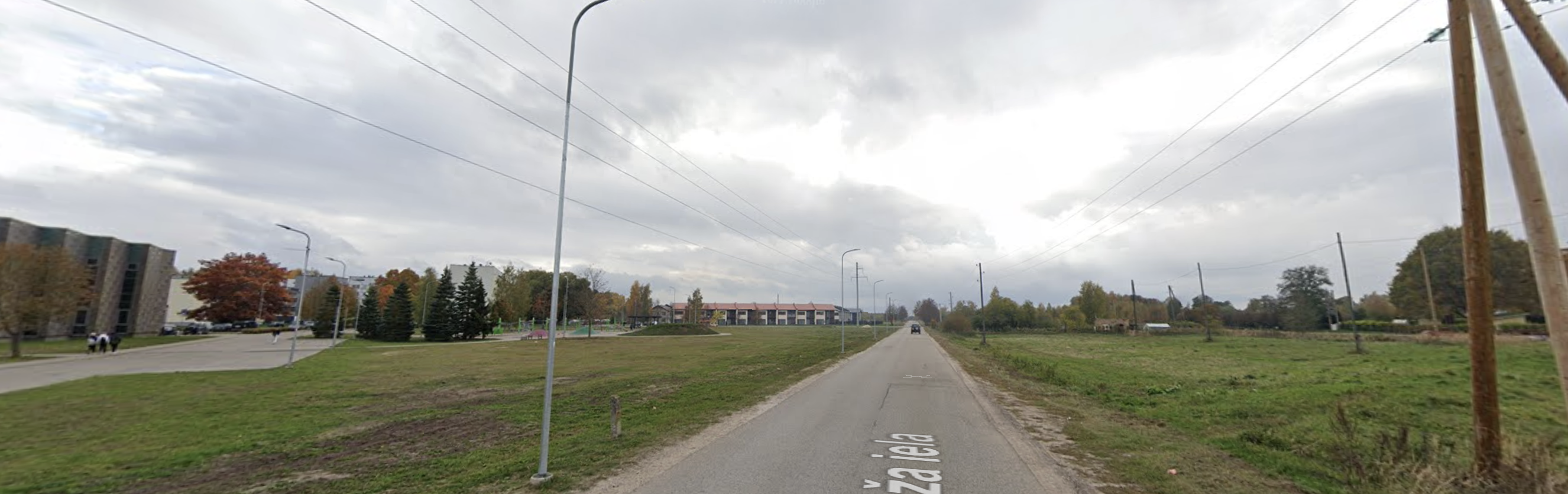 Pārdod zemi, Meža iela - Attēls 1
