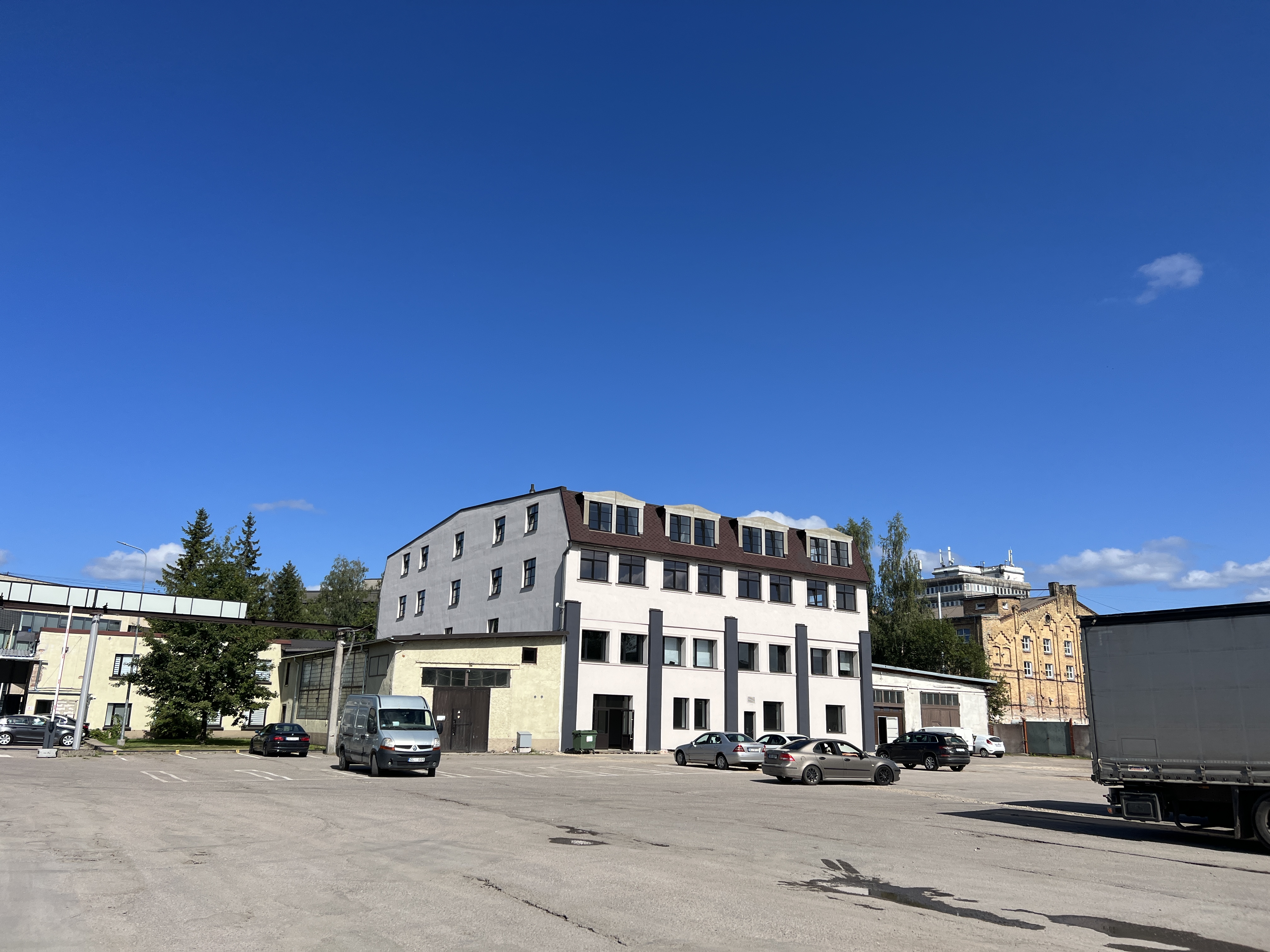 Iznomā biroju, Uriekstes iela - Attēls 1