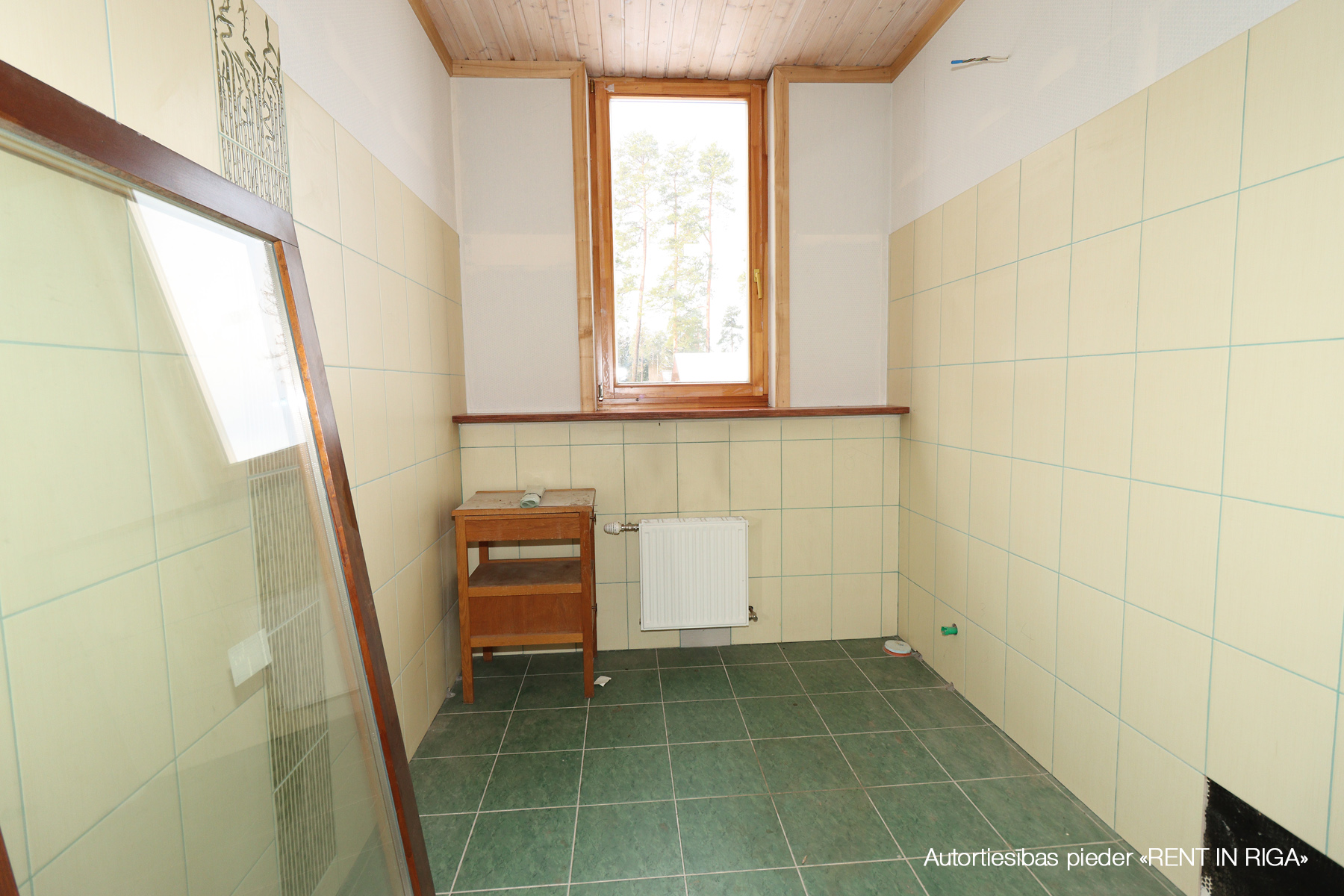 Pārdod māju, Zvaigžņu iela - Attēls 1