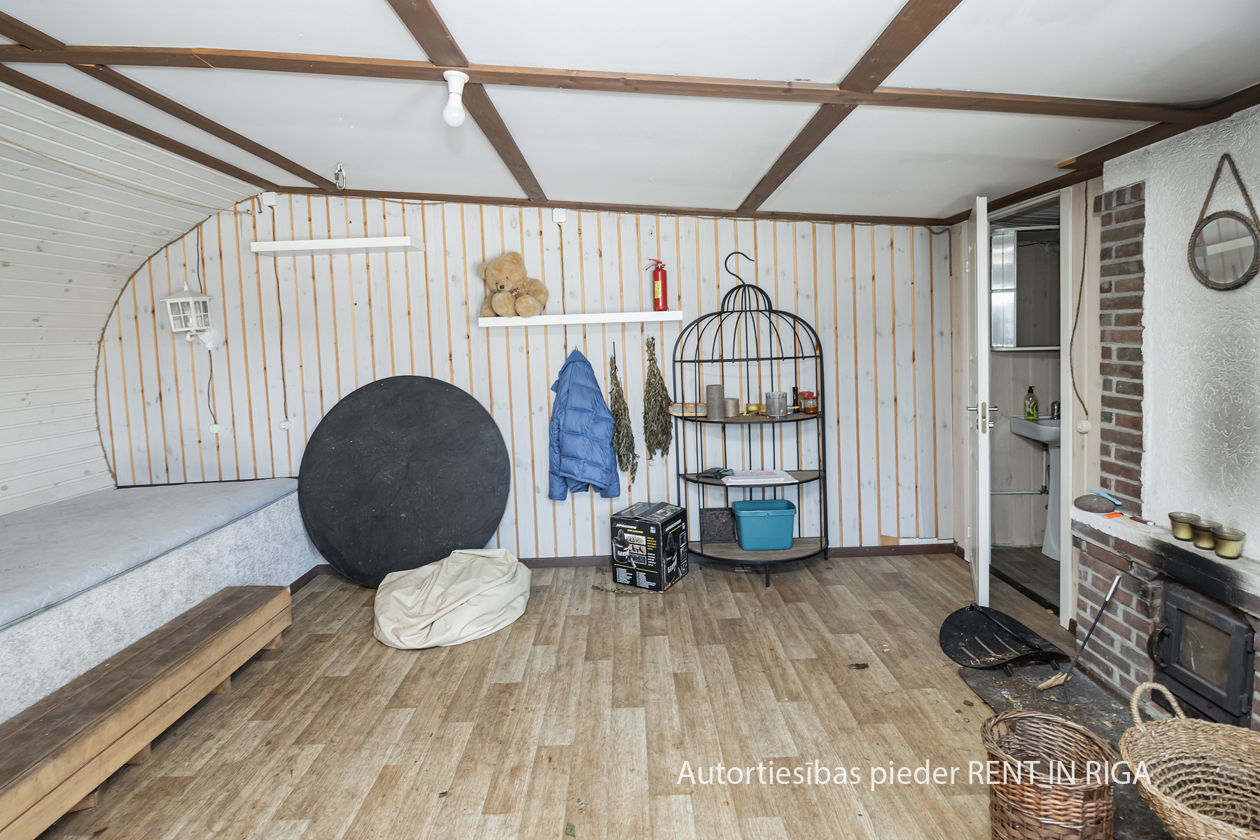 Pārdod māju, Stiebru iela - Attēls 1