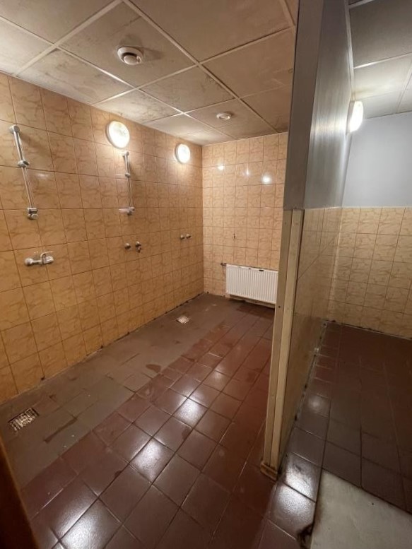 Iznomā noliktavu, Krustpils iela - Attēls 1