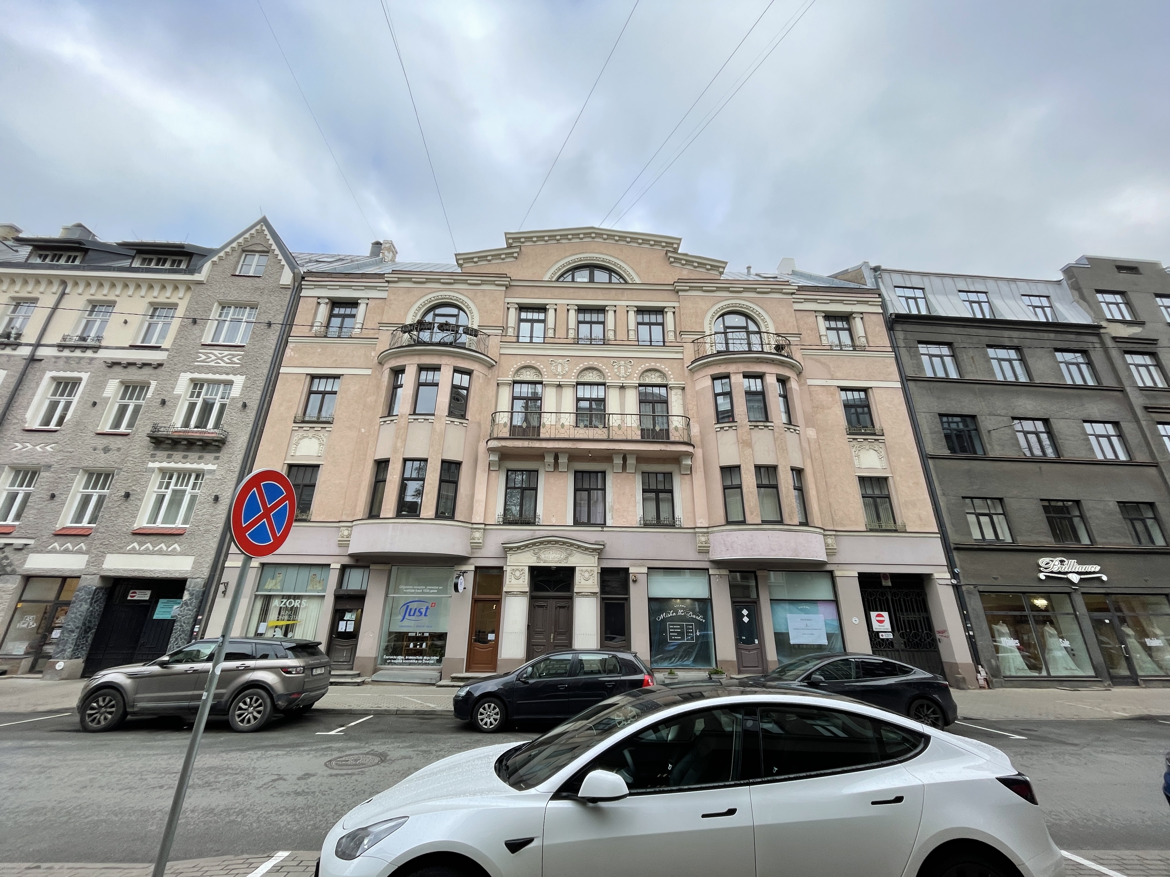 Pārdod dzīvokli, Avotu iela 7 - Attēls 1