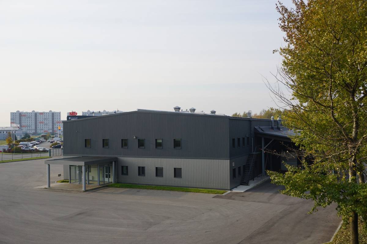 Iznomā noliktavu, Dzelzavas iela - Attēls 1