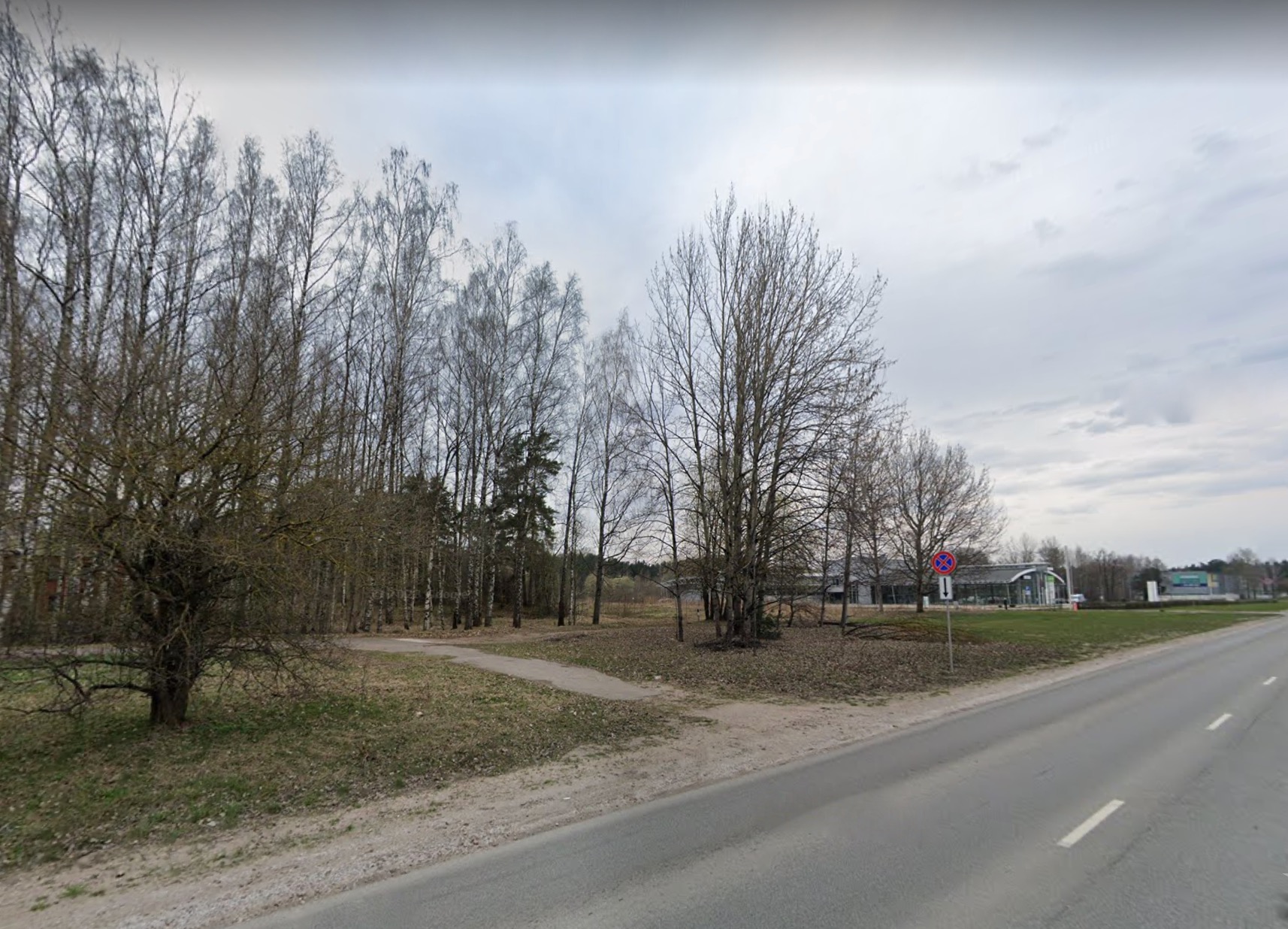 Pārdod zemi, Kleistu iela - Attēls 1