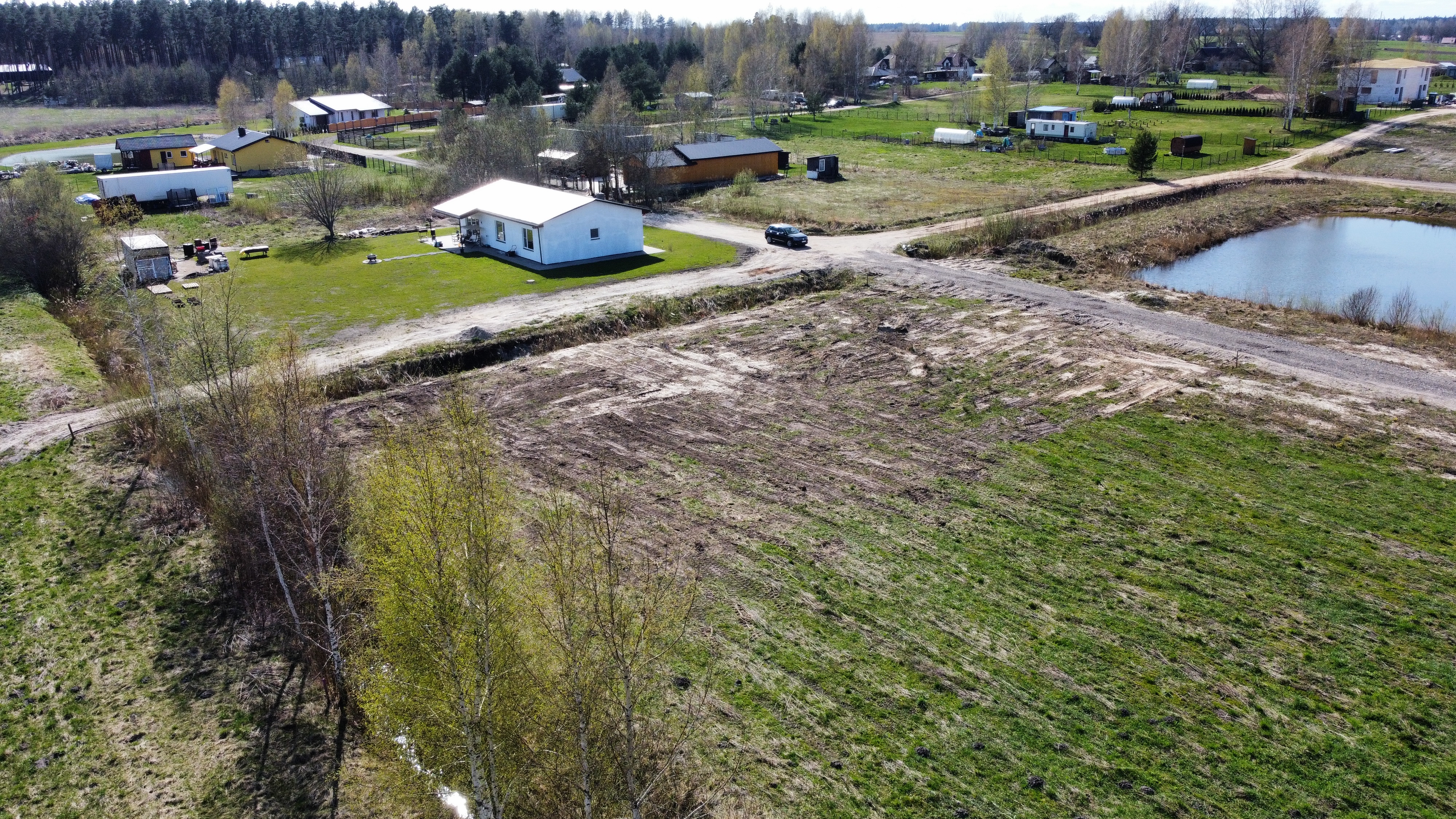 Pārdod zemi, Celmiņu iela - Attēls 1