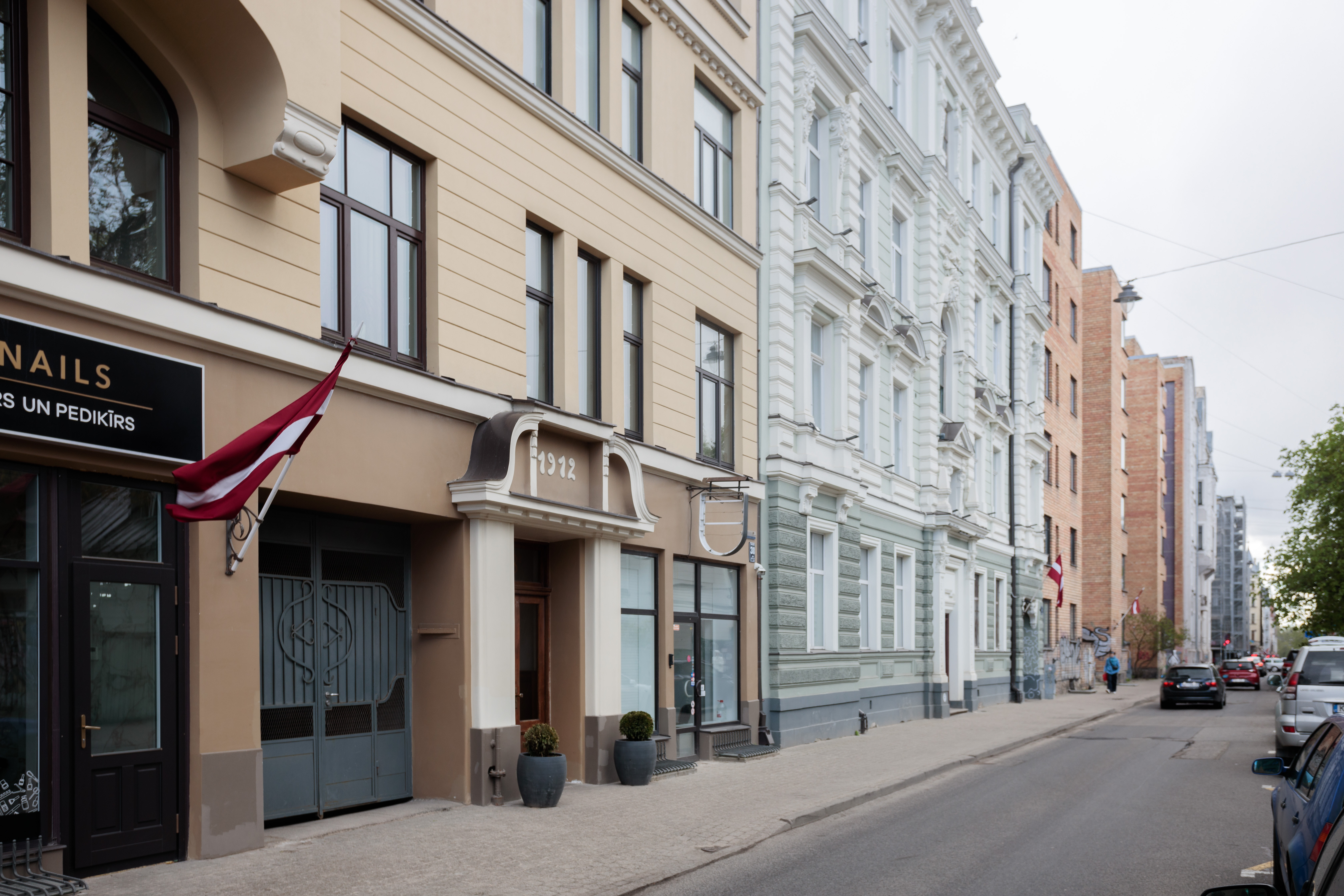 Pārdod dzīvokli, Skolas iela 38 - Attēls 1